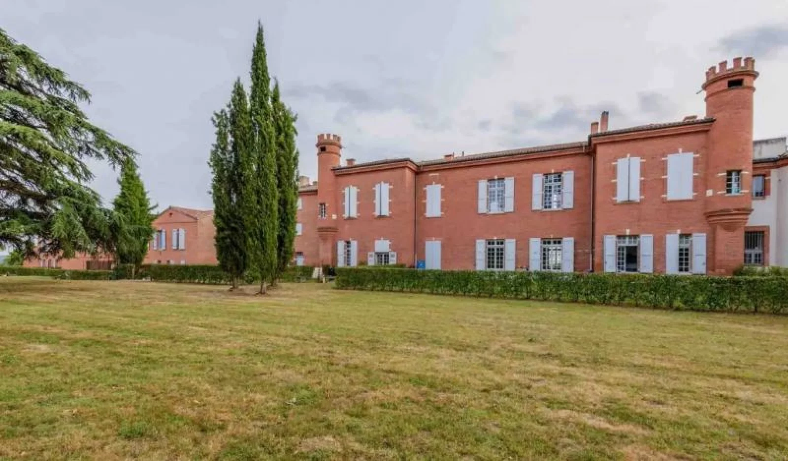 Location appartement meubl 3 pices 110m (Toulouse - Villeneuve les Bouloc)