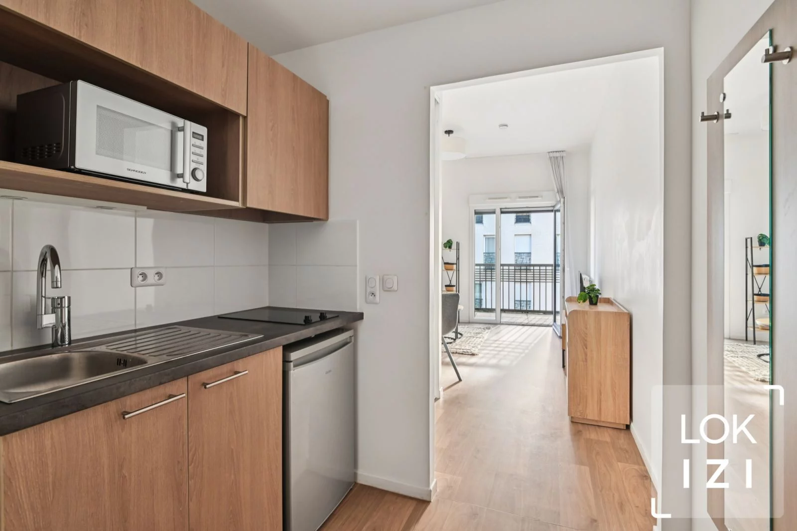 Location studio meubl 27m avec balcon (Saint-Ouen 93 - Paris nord)