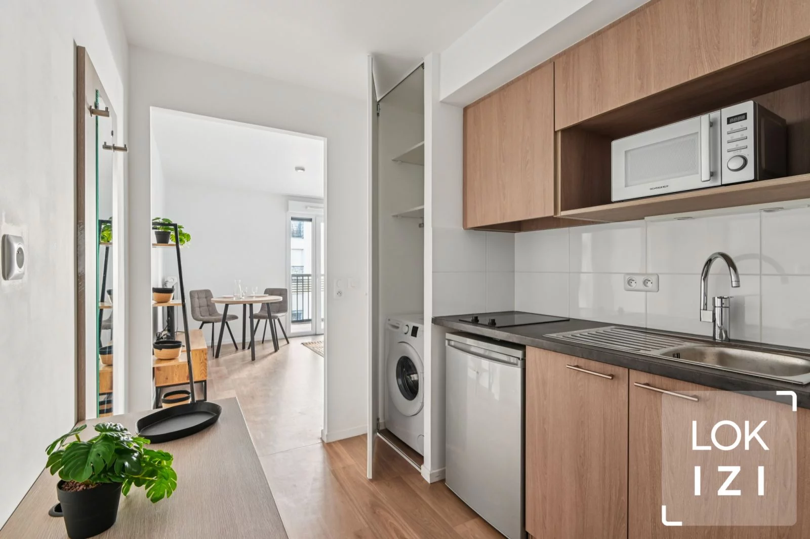 Location studio meubl� 27m� balcon (Saint-Ouen 93 - Paris nord)