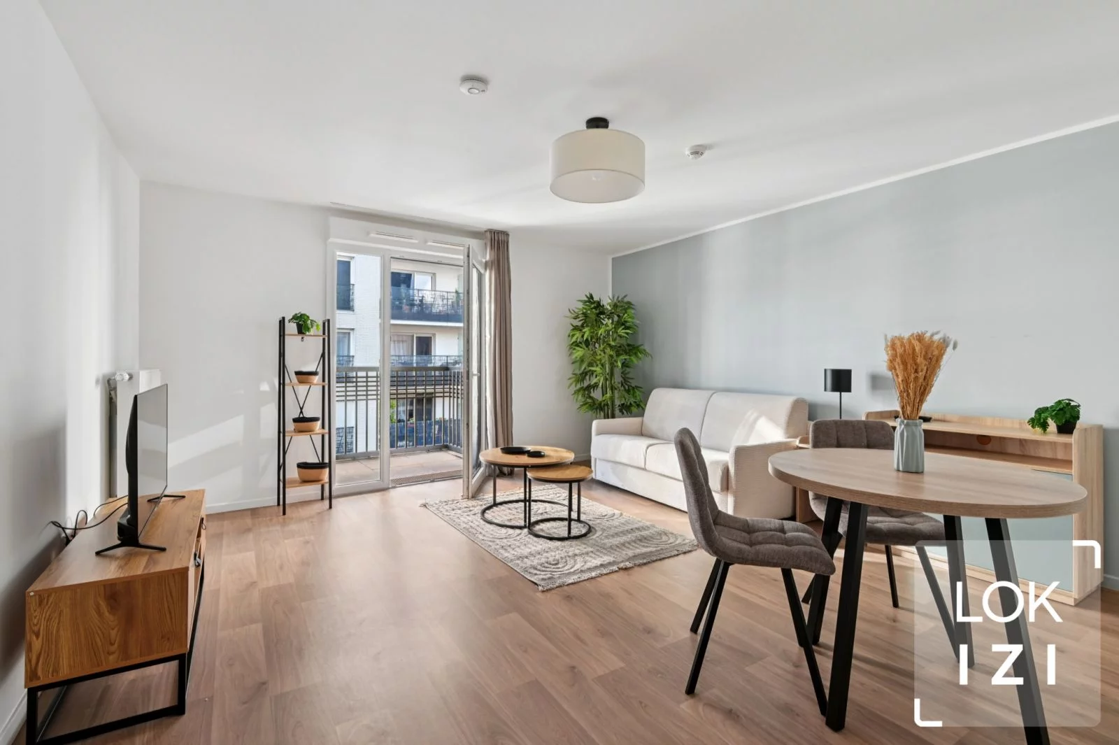 Location studio meubl� 32m� balcon (Saint-Ouen 93 - Paris)