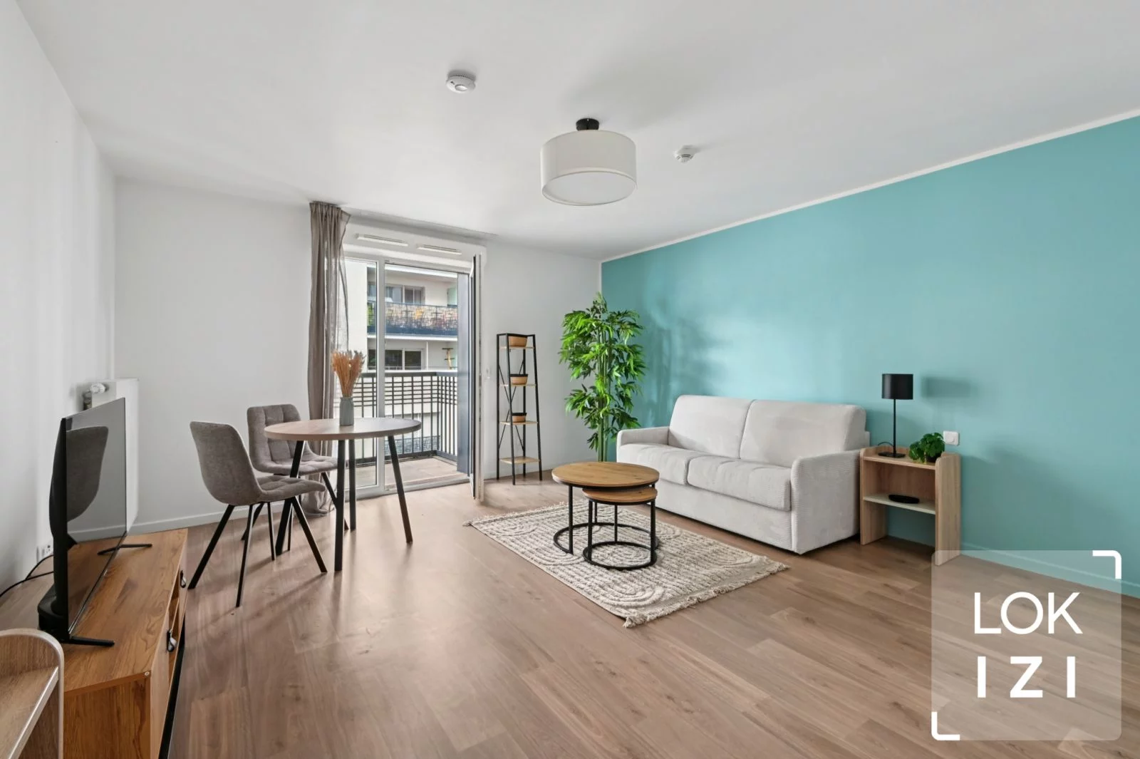 Location studio meubl� 32m� balcon (Saint-Ouen 93 - Paris)