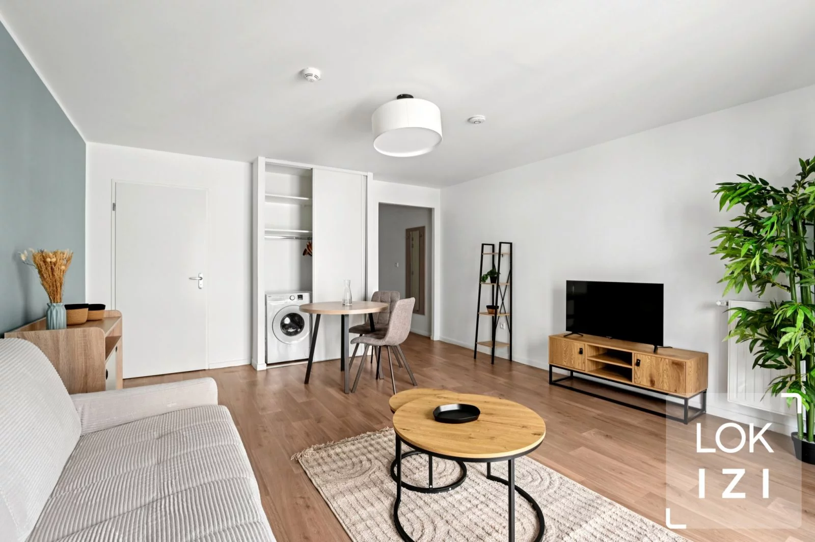 Location studio meubl� 32m� balcon (Saint-Ouen 93 - Paris)