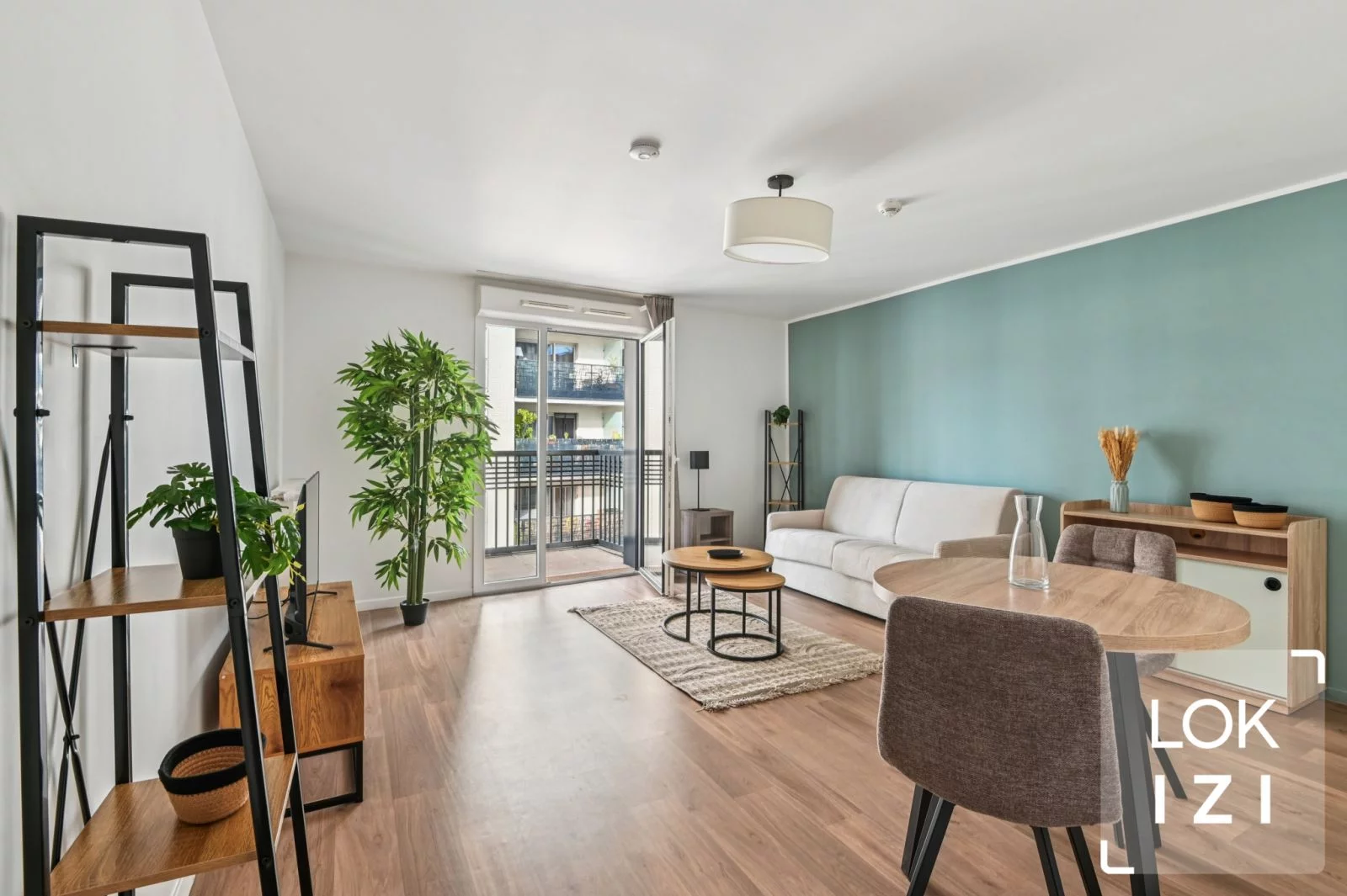 Location studio meubl� 32m� balcon (Saint-Ouen 93 - Paris)