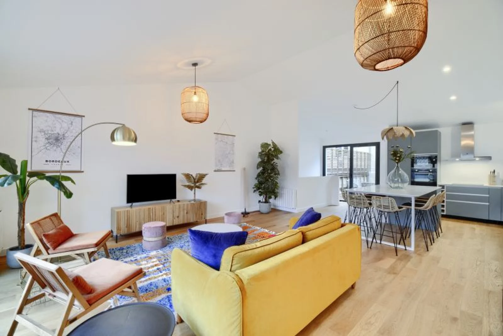 Location appartement duplex meublé 4 pièces de 110m² (Bordeaux - Chartrons)