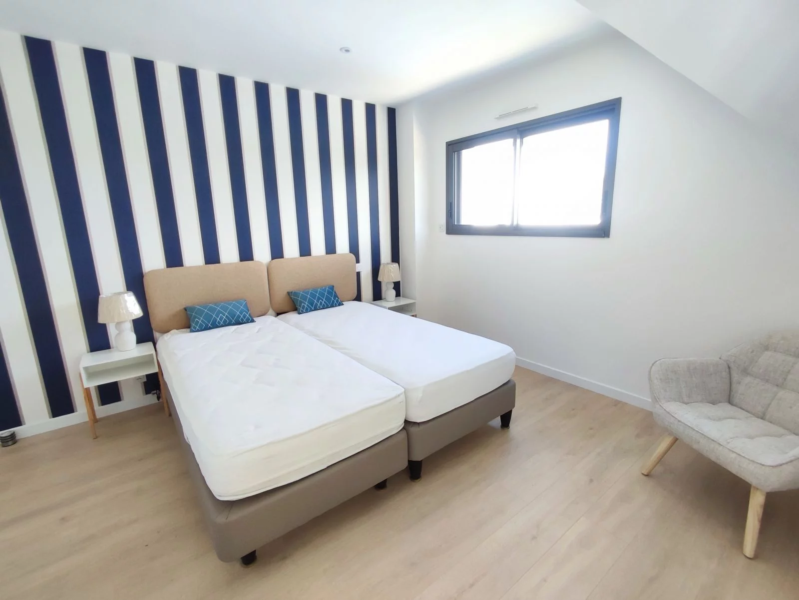 Location maison meubl�e T5bis de 220m� (Ploeren - Vannes 56)