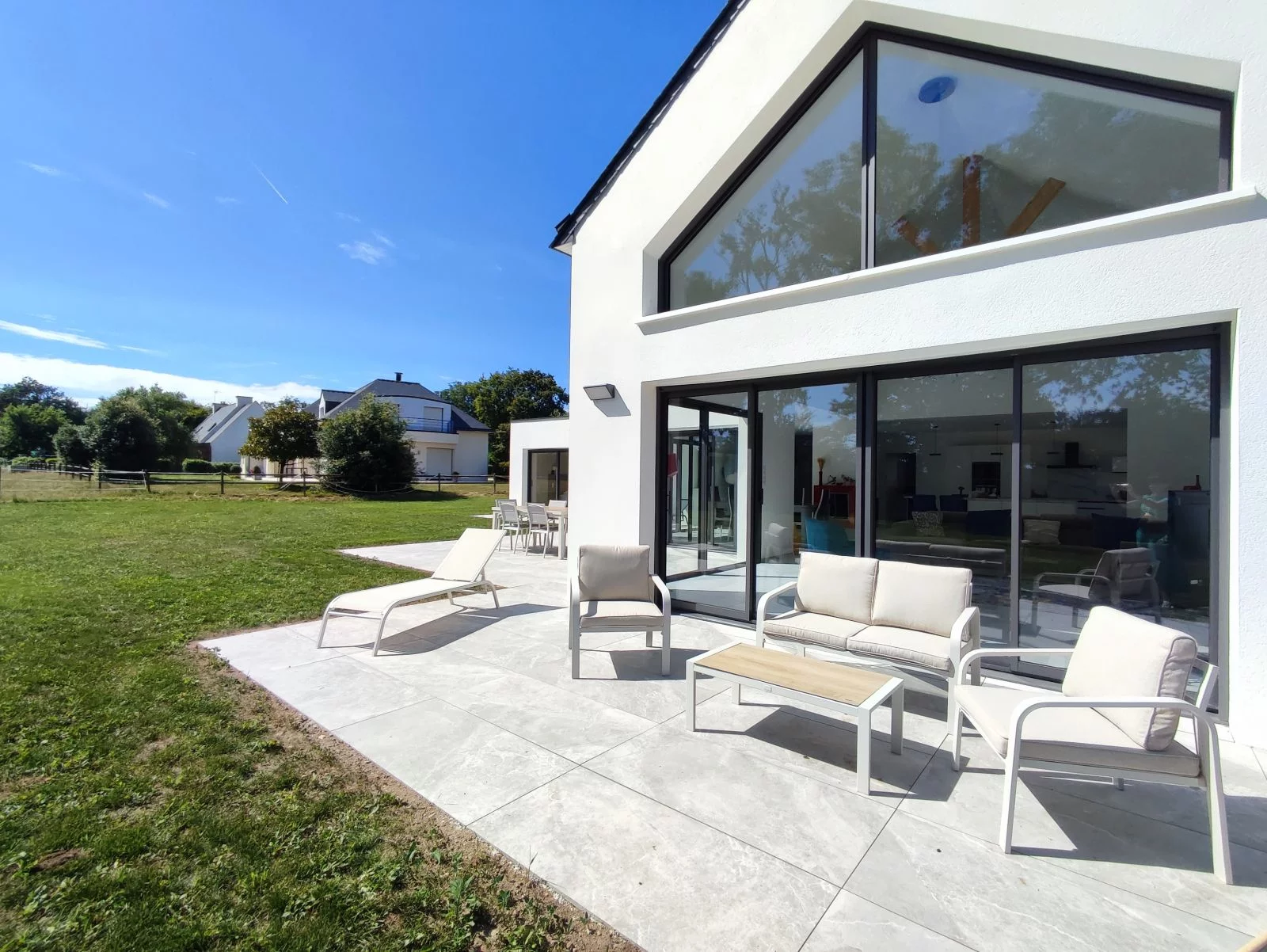 Location maison meubl�e T5bis de 220m� (Ploeren - Vannes 56)
