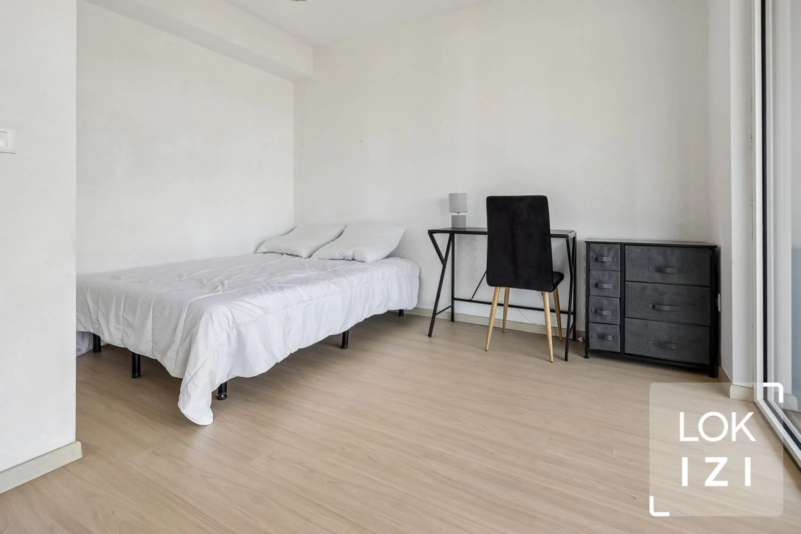 Location appartement T4 meubl� 91m� (Bordeaux - Bassins � flot)