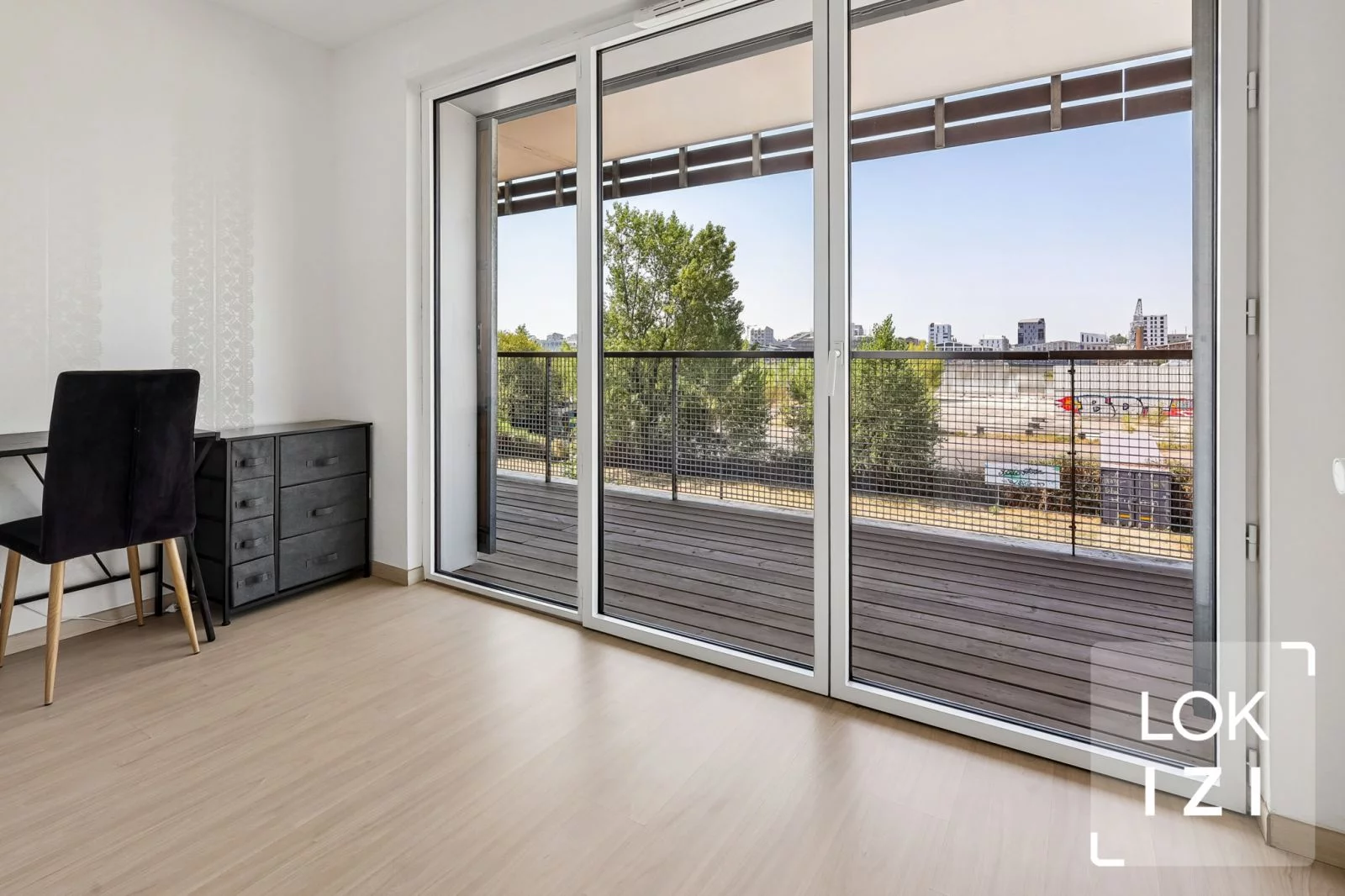 Location appartement T4 meubl� 91m� (Bordeaux - Bassins � flot)