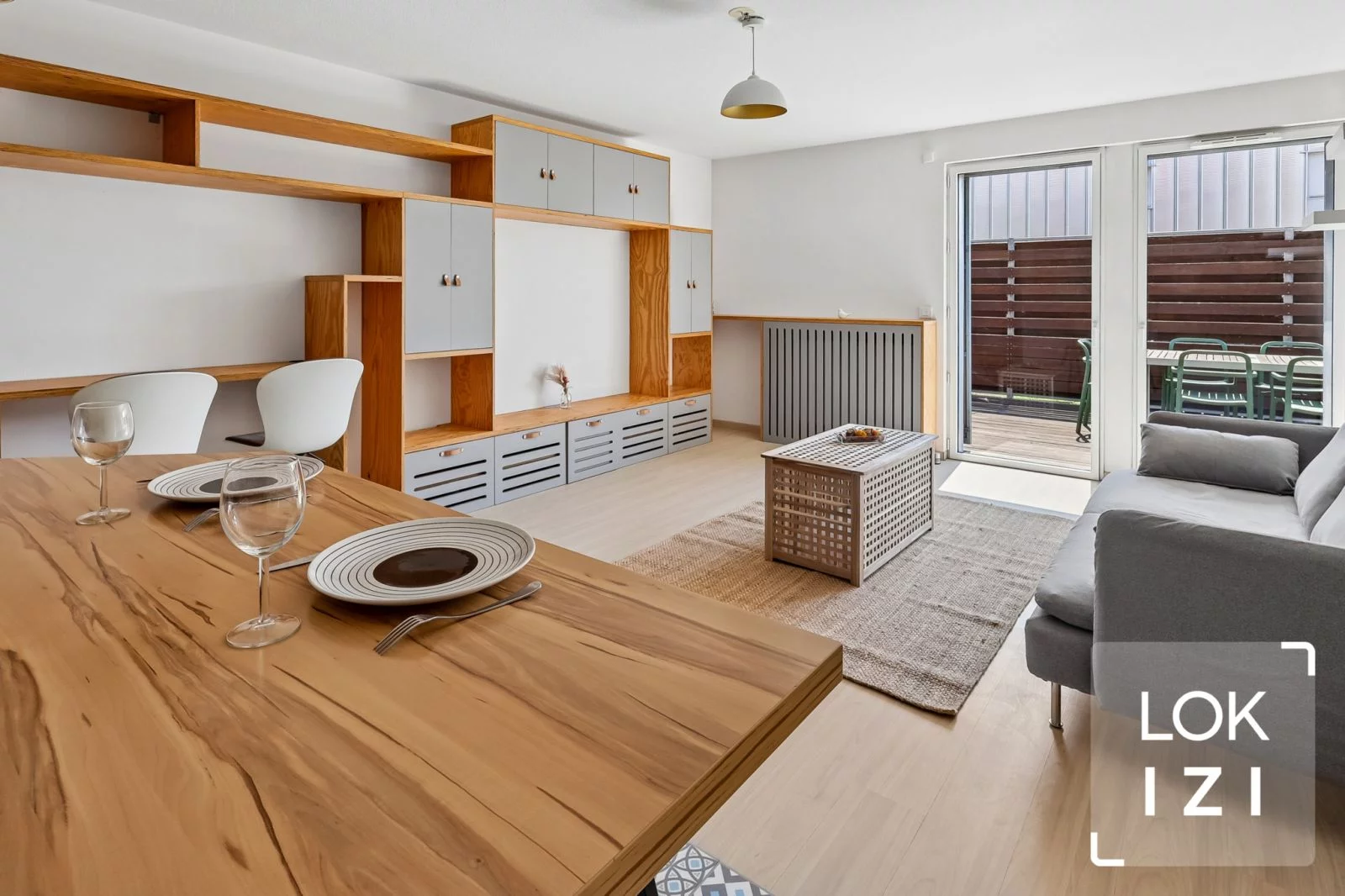 Location appartement T4 meubl� 91m� (Bordeaux - Bassins � flot)