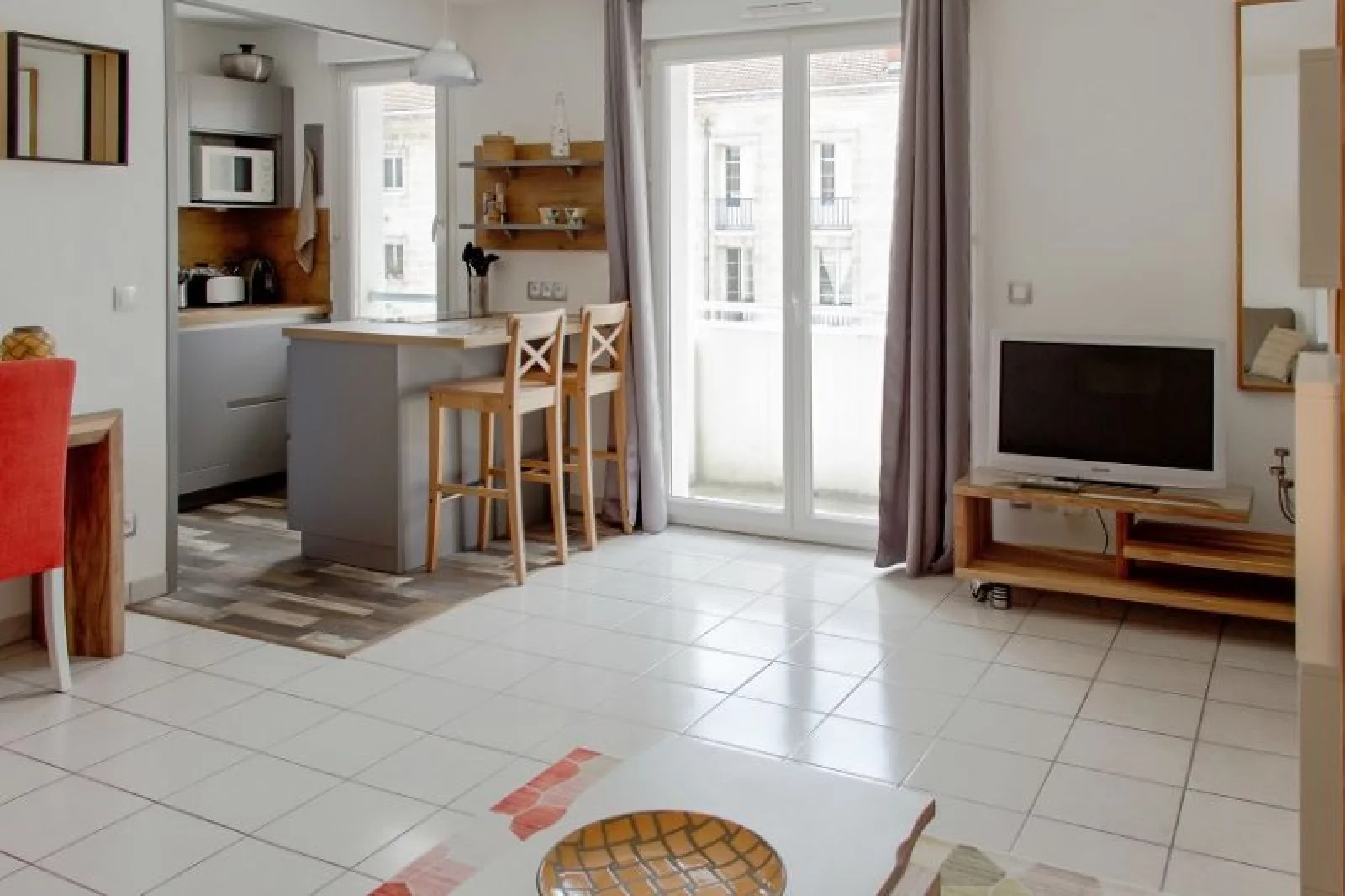 Location appartement meublé 3 pièces 52m² (Bordeaux - Chartrons)