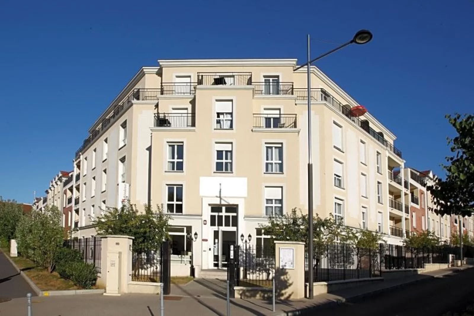 Location appartement meubl 3 pices 57m (Paris est - Bry s/ Marne)