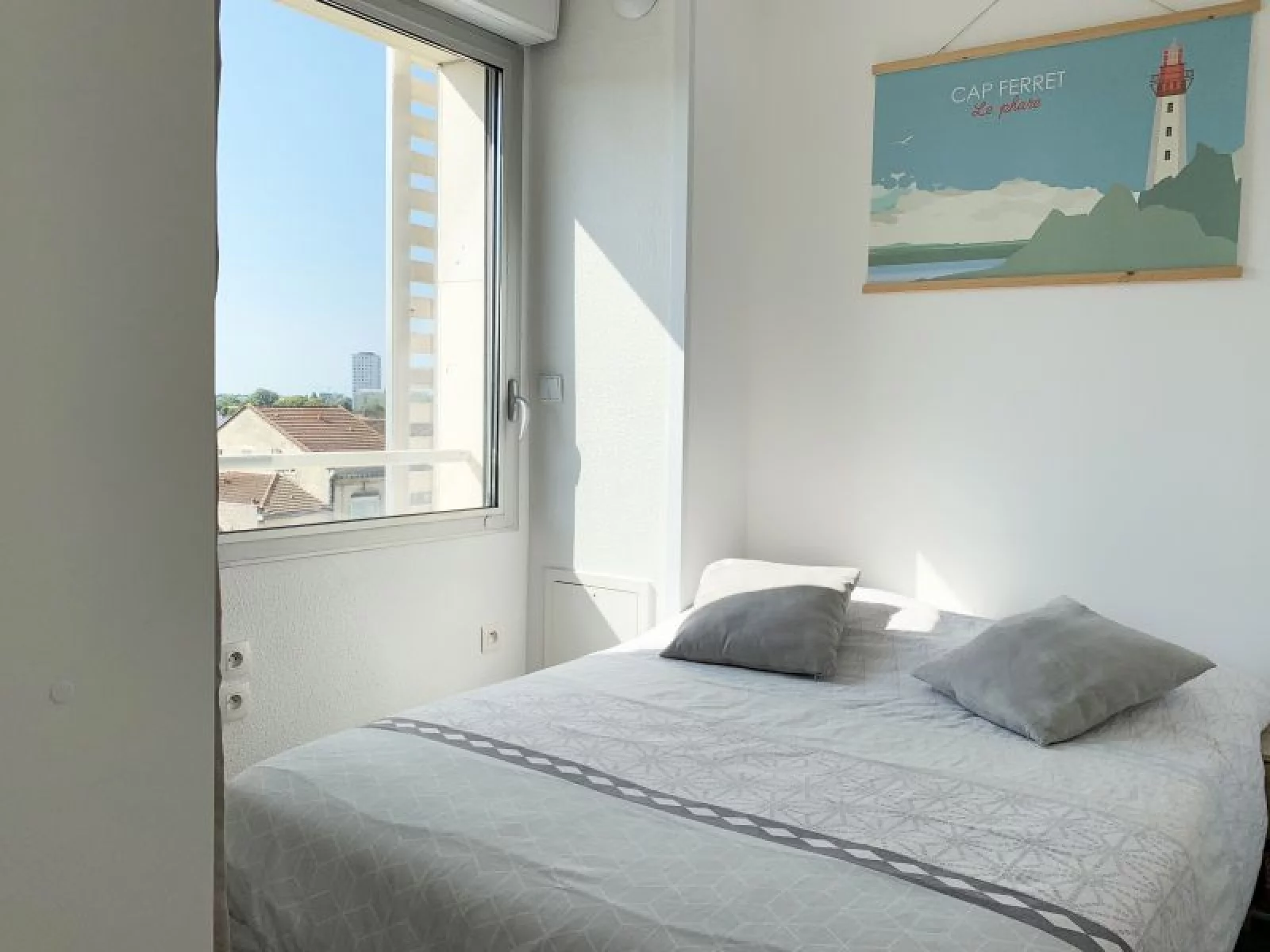  Location appartement meubl 2 pices 35m (Bordeaux - Bastide)
