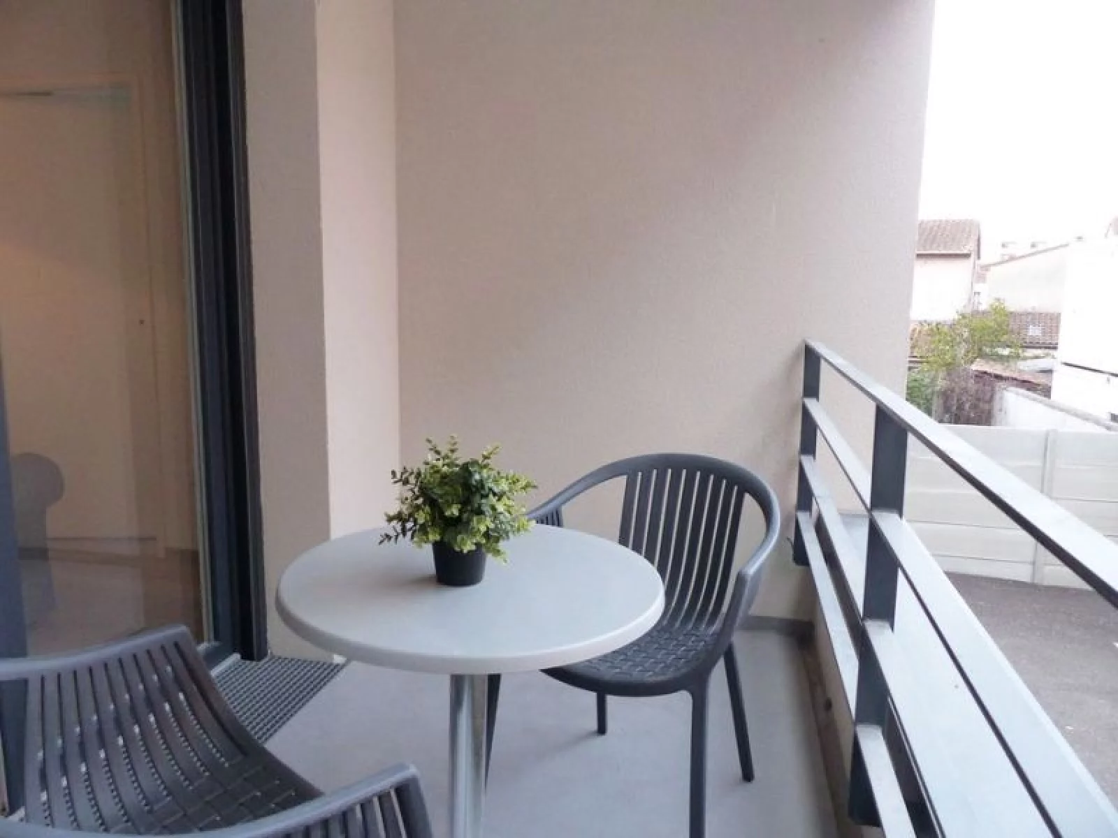 Location appartement meubl 2 pices 43,5m  (Bordeaux - Bacalan)