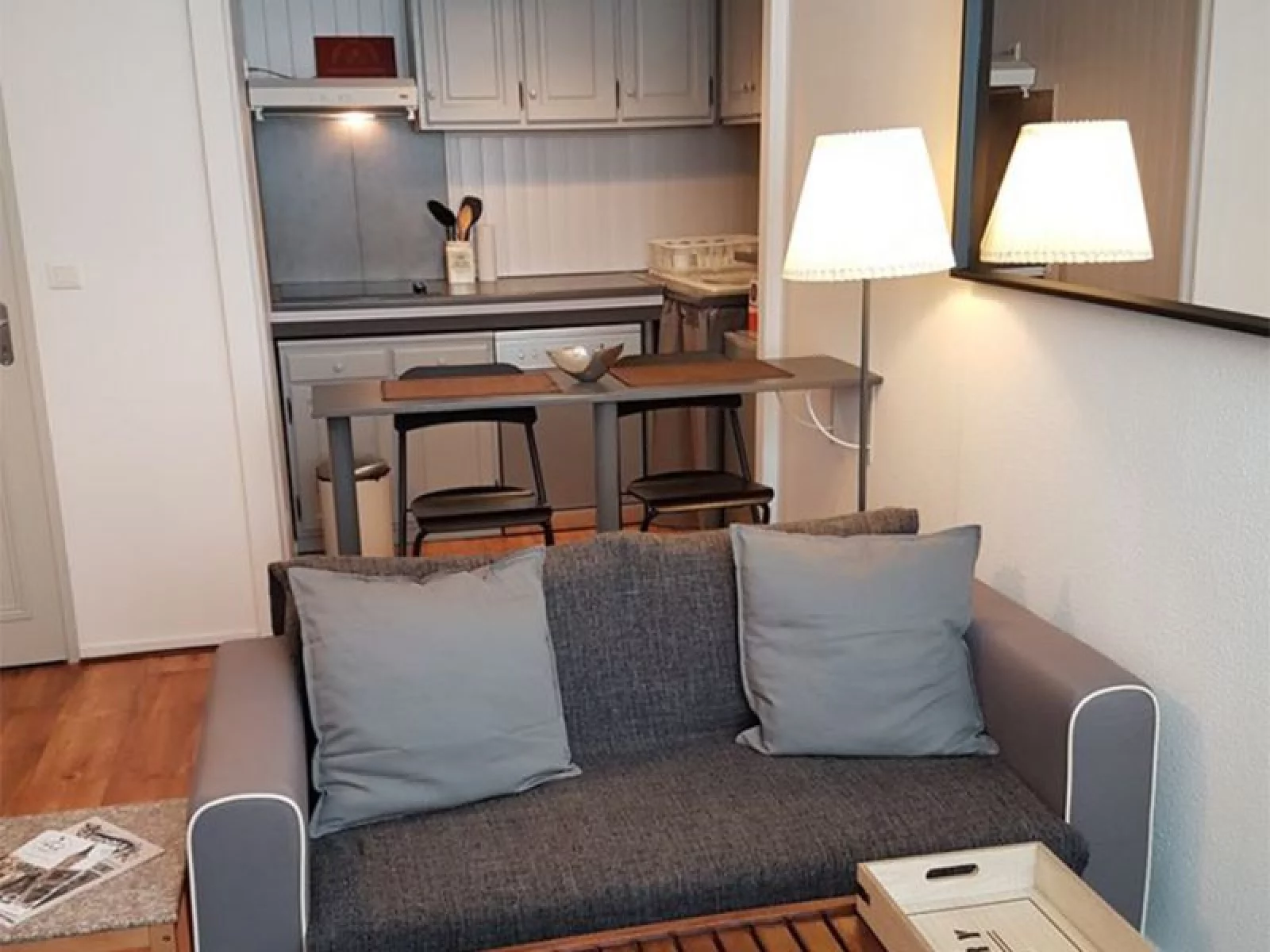 Location appartement meubl 2 pices (Bordeaux - Victoire)