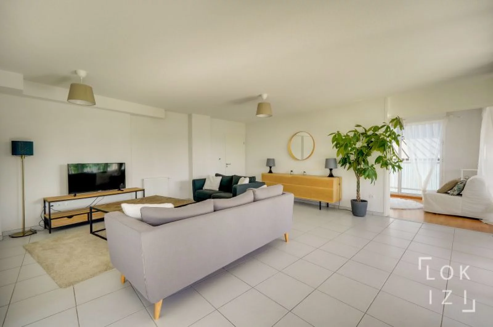 Location appartement meublé 4 pièces 101m² (Bordeaux - Bassins à flot)
