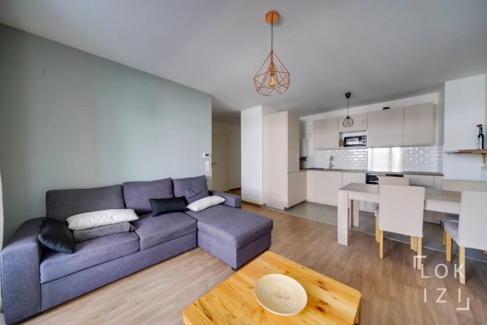 Location appartement meublé 2 pièces 44m² (Bordeaux / Chartrons)