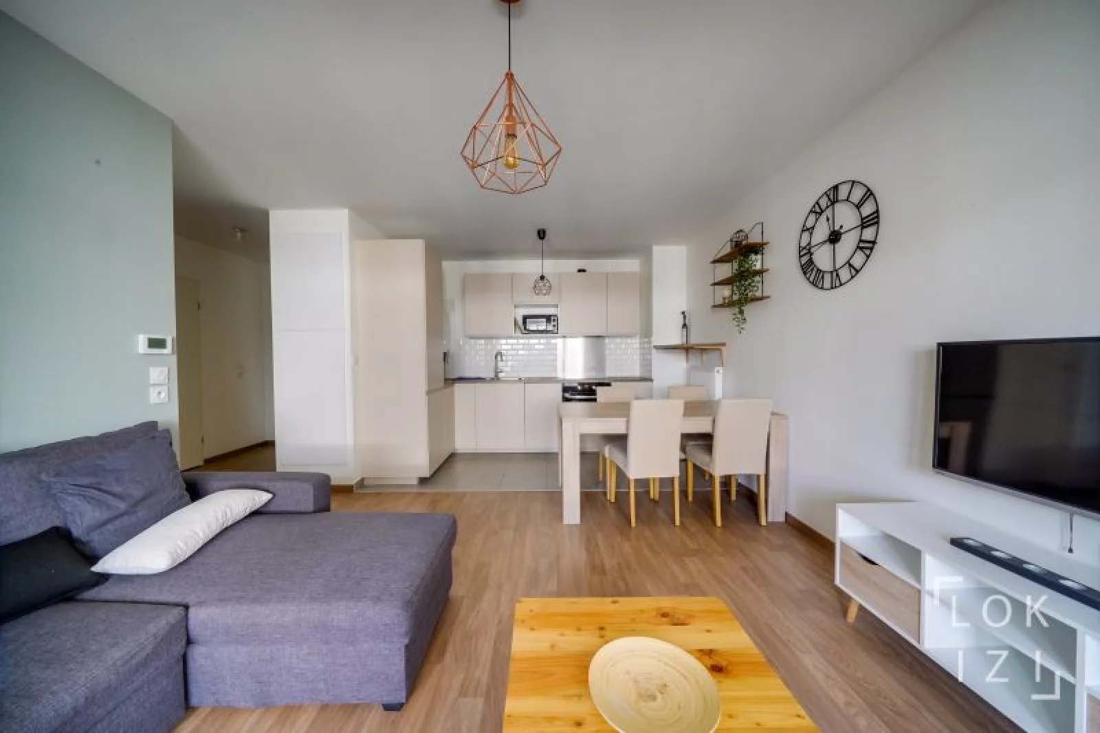 Location appartement meublé 2 pièces 44m² (Bordeaux / Chartrons)