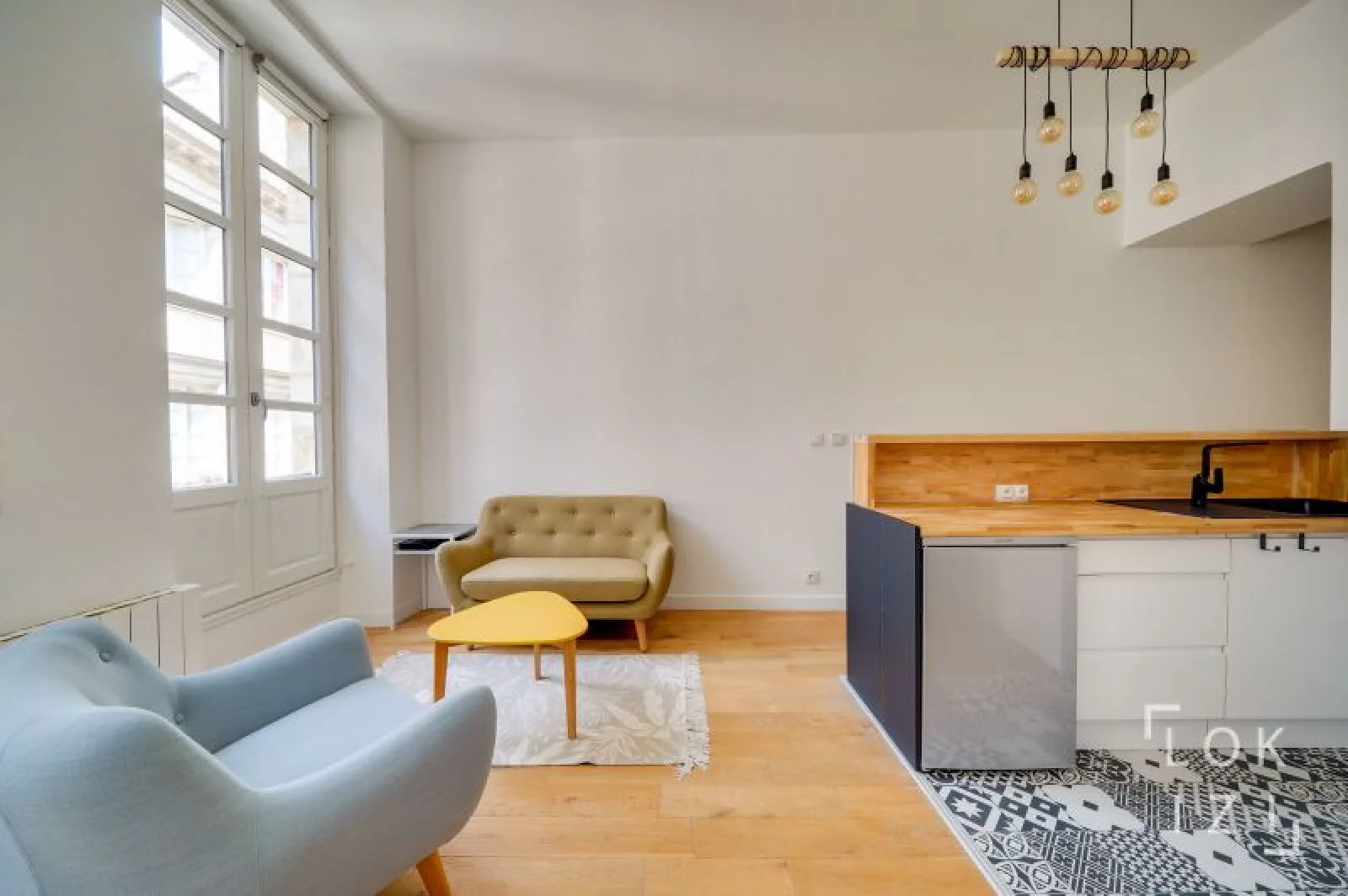 Location appartement meublé 2 pièces 37m² (Bordeaux centre - Bourse)