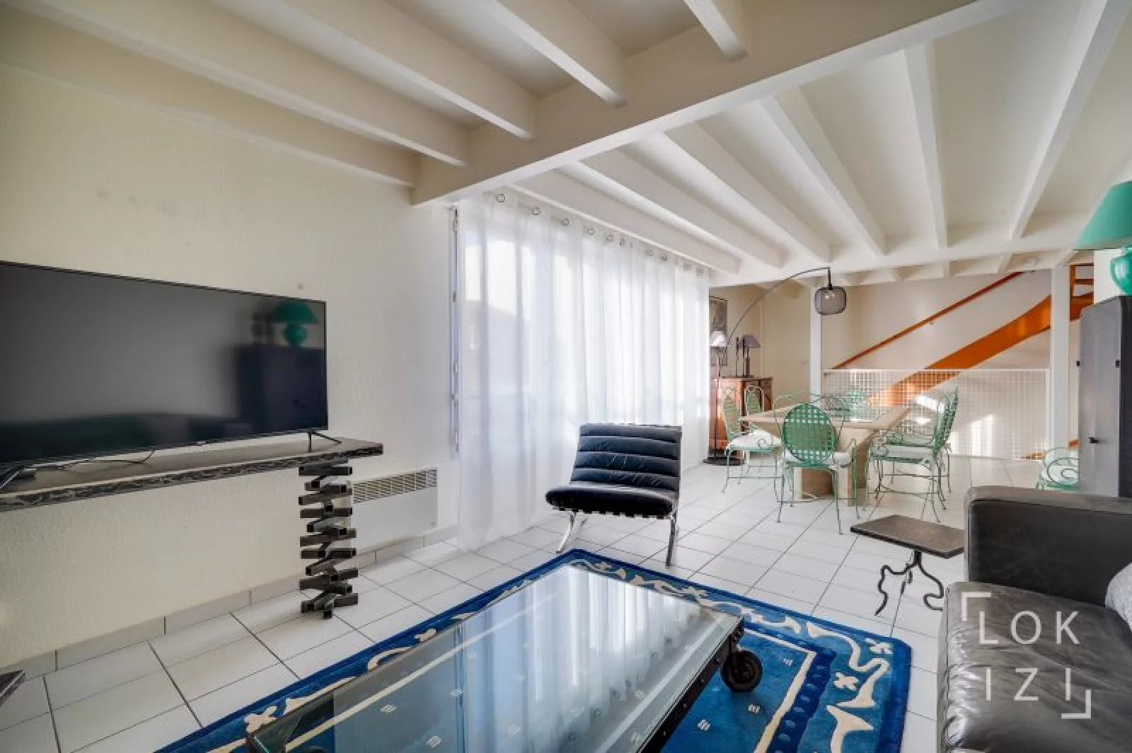 Location appartement meubl duplex T4 de 101m (Bordeaux St Augustin)