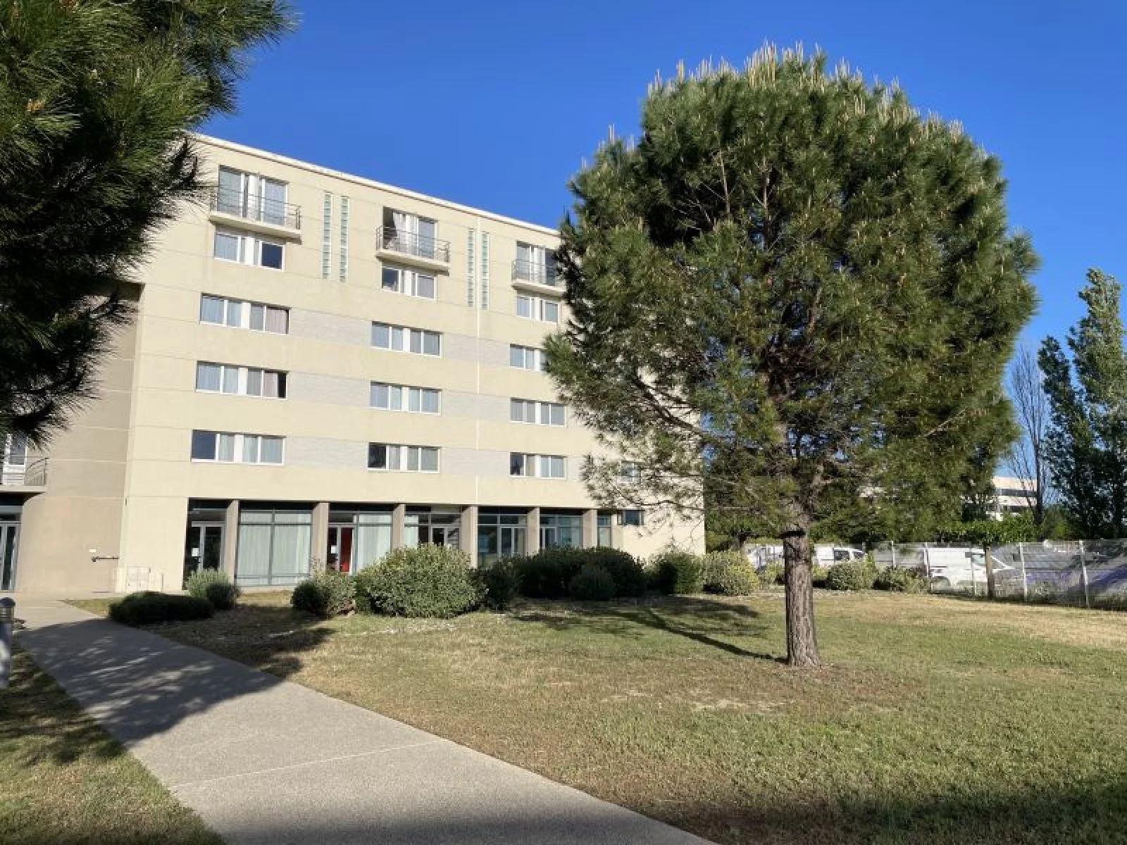 Location appartement meublé 2 pièces 28m² (Avignon - gare TGV)