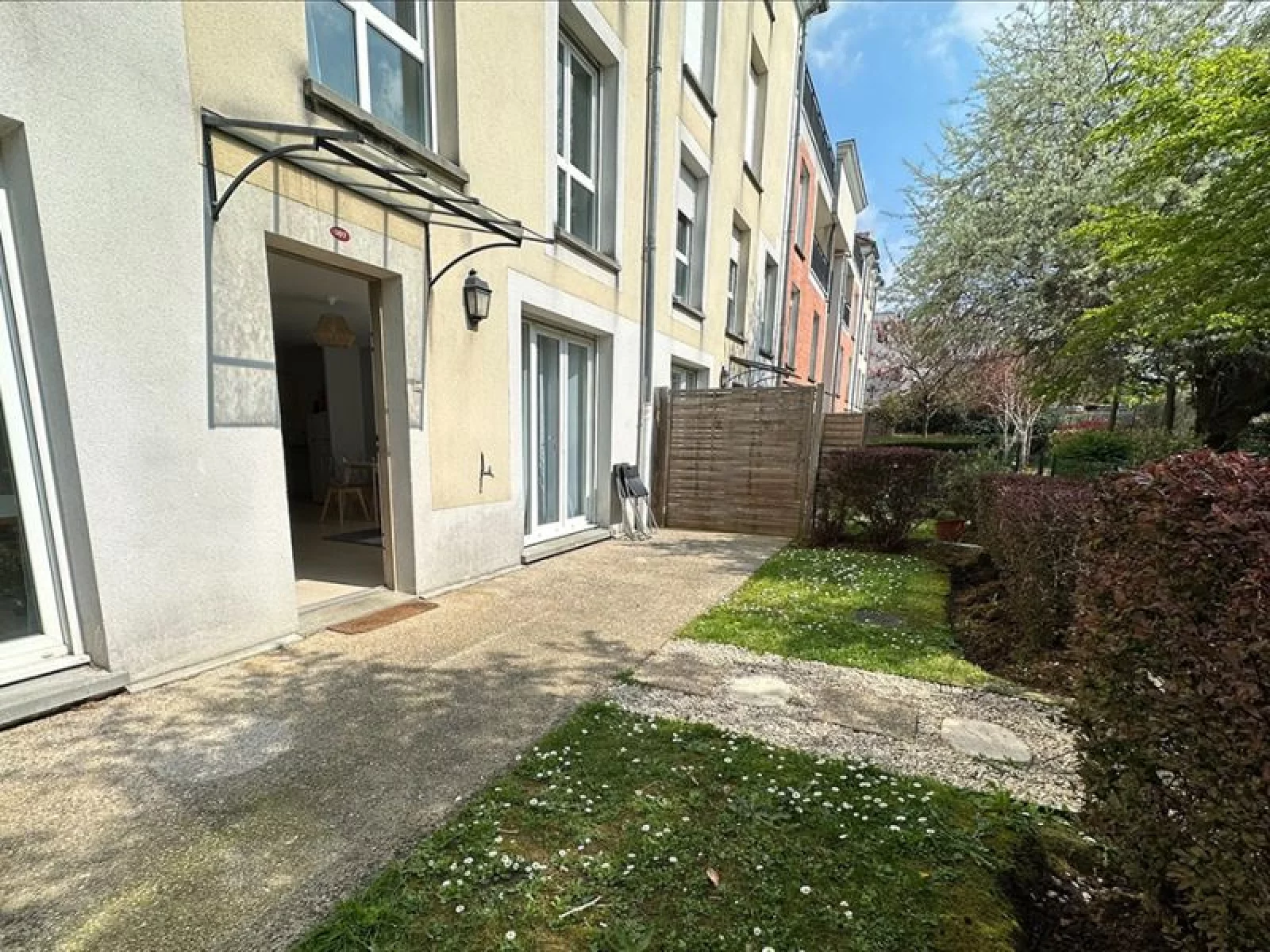 Location appartement meubl duplex 4 pices 81m (Paris est - Bry s/ Marne)