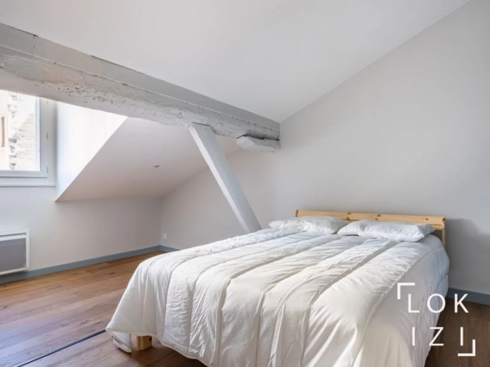 Location appartement duplex meubl T3 de 96m (Bordeaux / Victor Hugo )