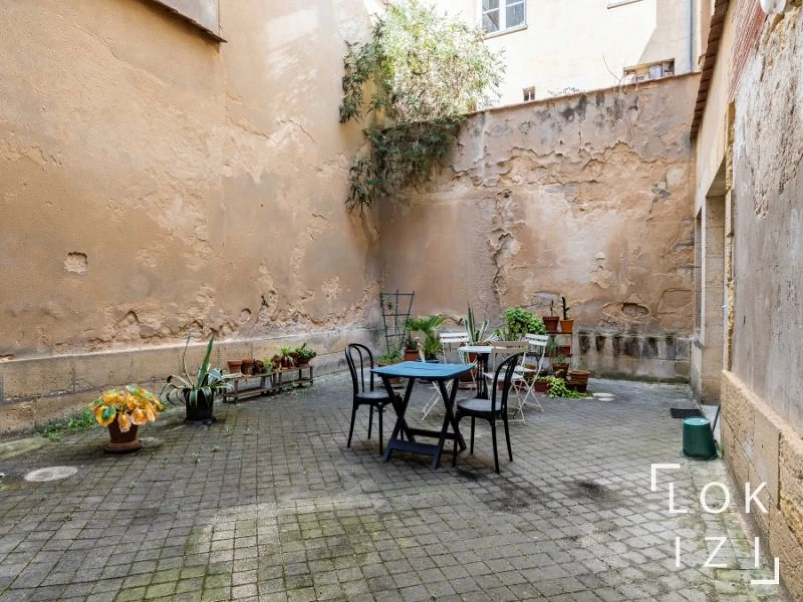 Location appartement duplex meubl T3 de 96m (Bordeaux / Victor Hugo )