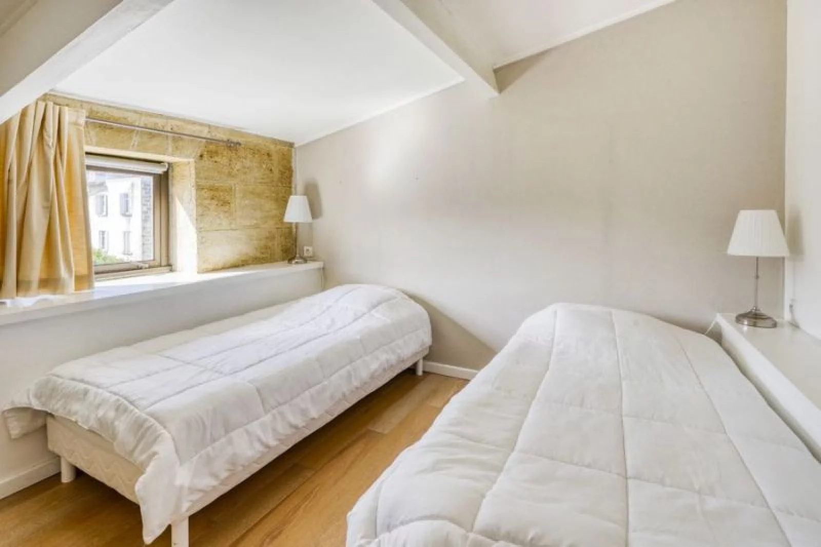 Location appartement meubl 3 pices 59m (Bordeaux / Jardin Public - Chartrons)