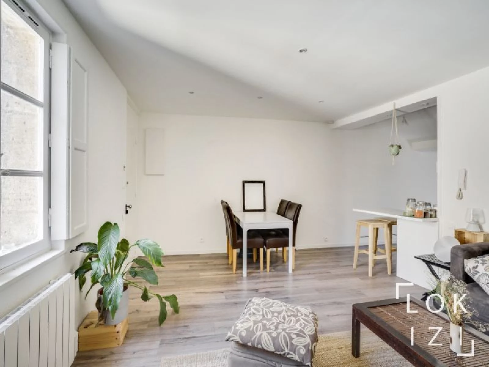 Location appartement meublé 2 pièces de 36m² (Bordeaux centre - Bourse)