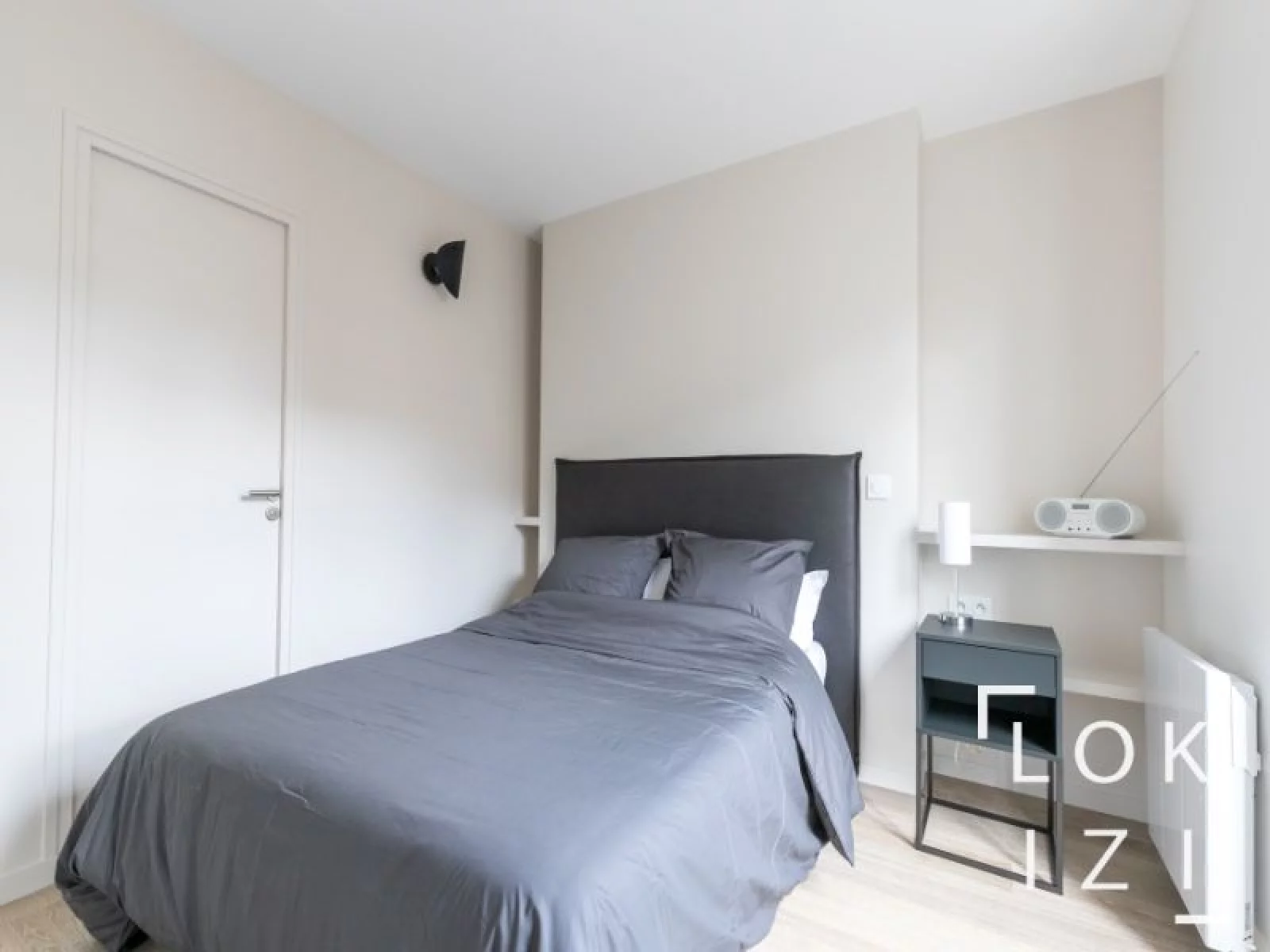 Location appartement meubl 2 pices (Paris 11 - Mnilmontant)