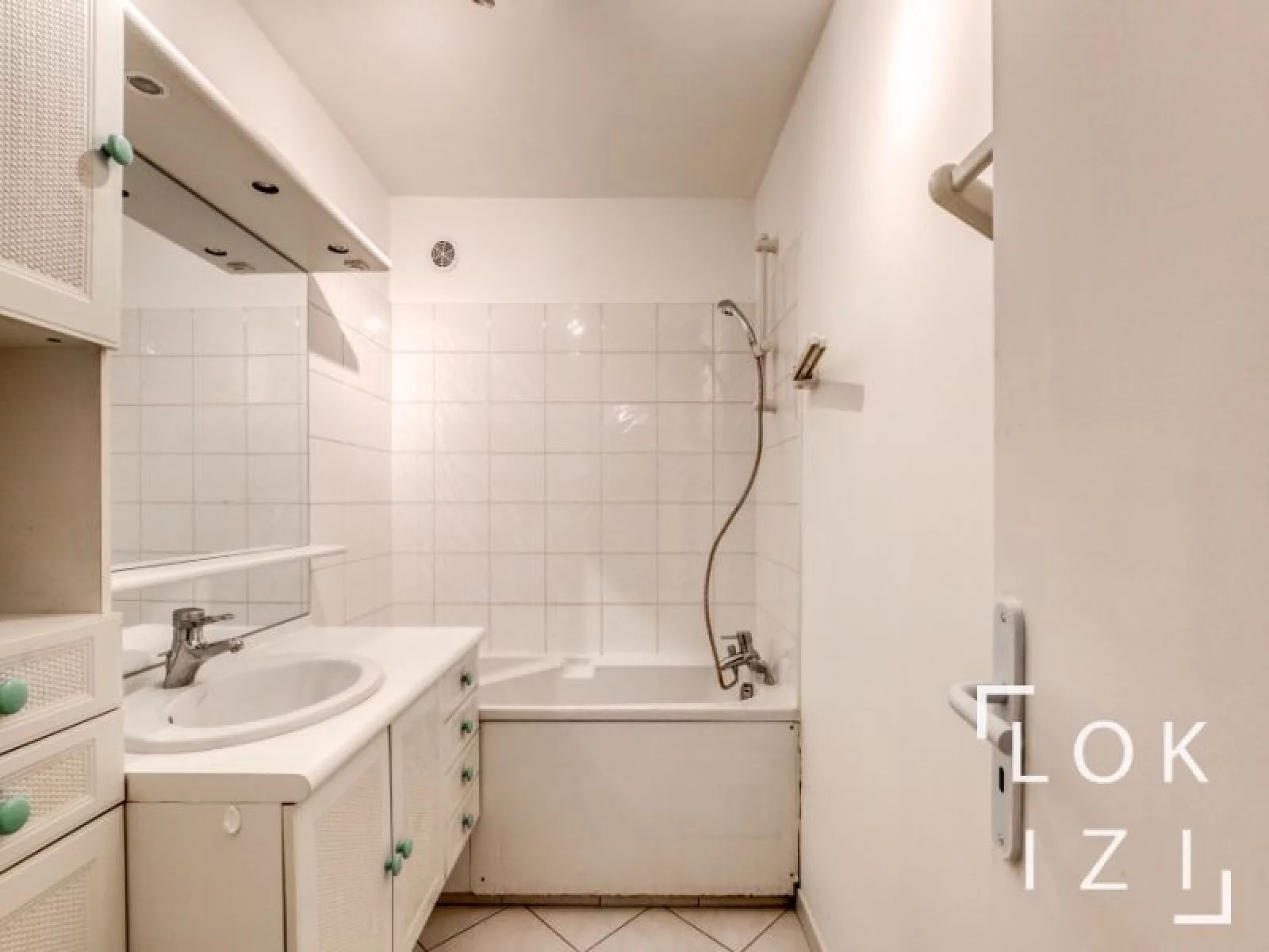 Location studio meubl de 23m (Paris 20 - Charonne)