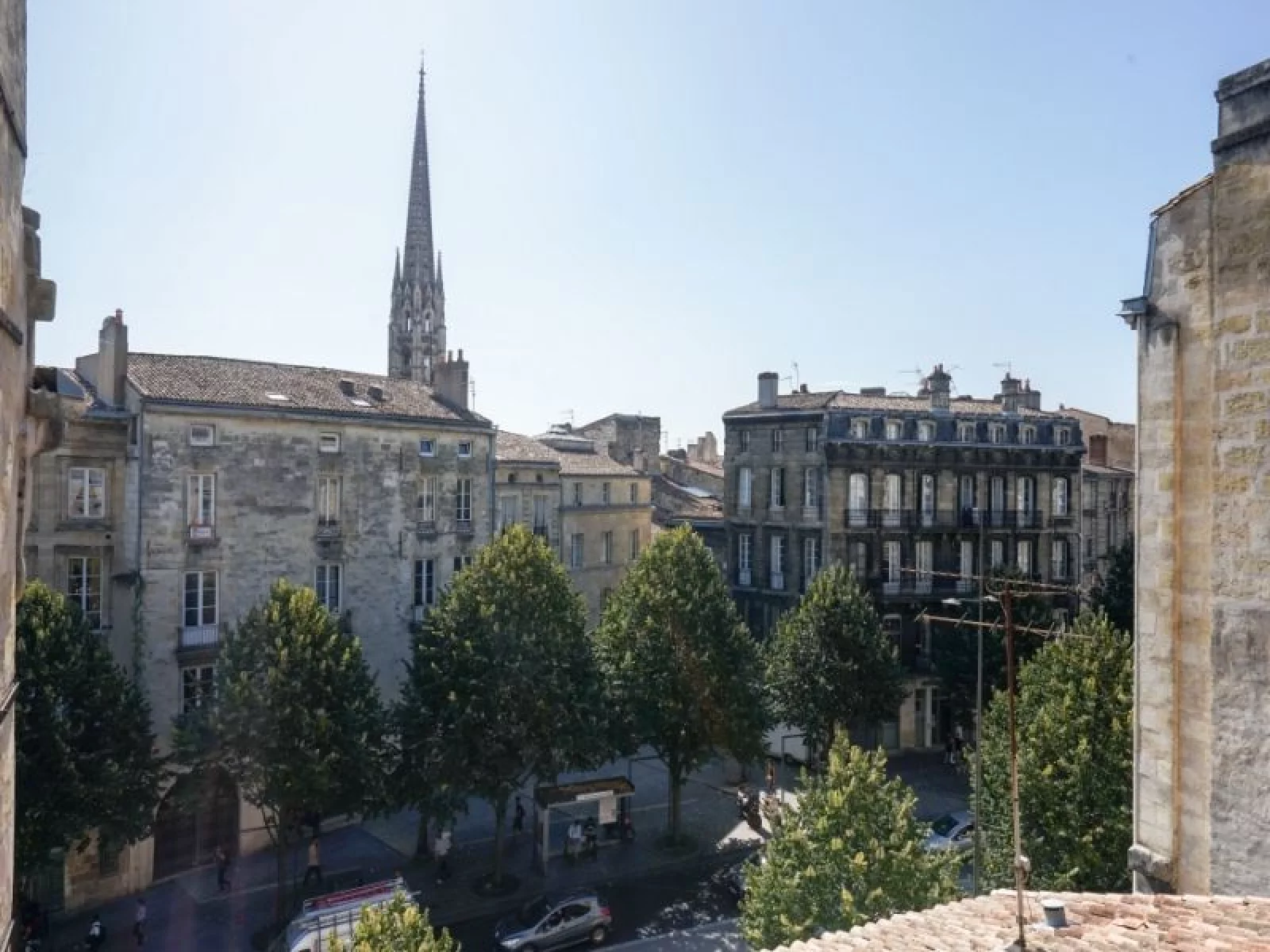 Location appartement meubl T2bis 65 m (Bordeaux - Porte de Bourgogne)