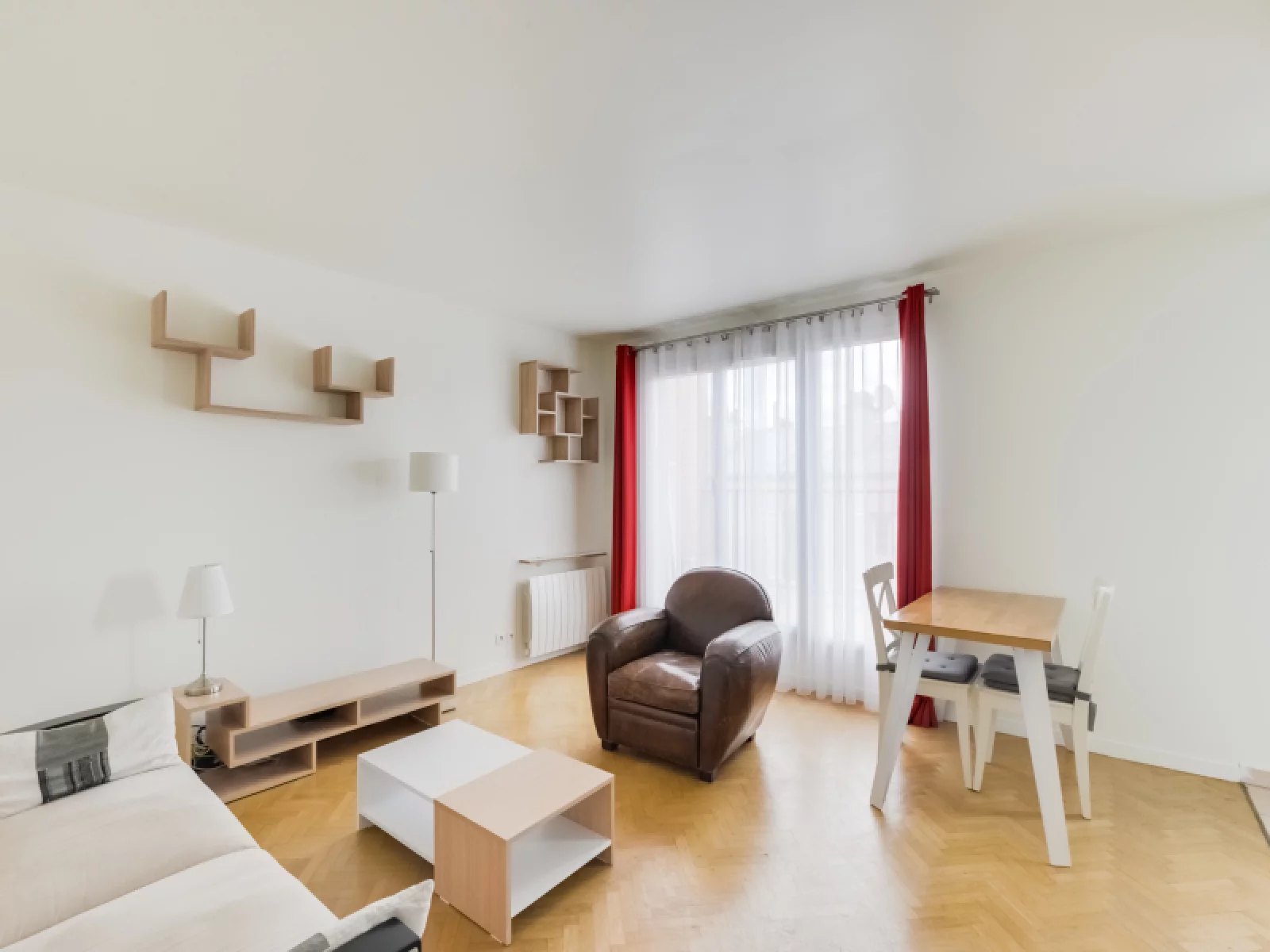 Location appartement T2 meubl 45m avec balcon et parking  Aubervilliers (Porte de la Villette)