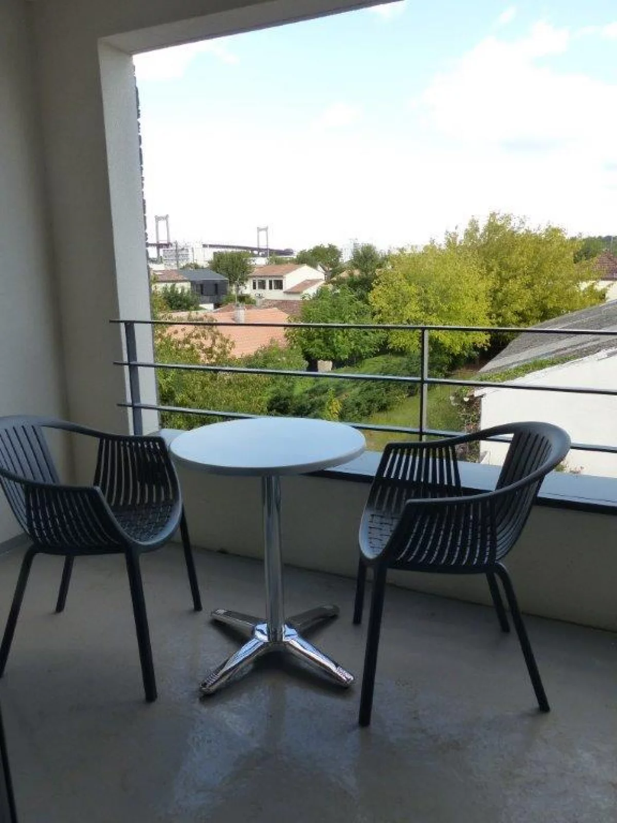 Location appartement meubl 2 pices 44m (Bordeaux - Bacalan)