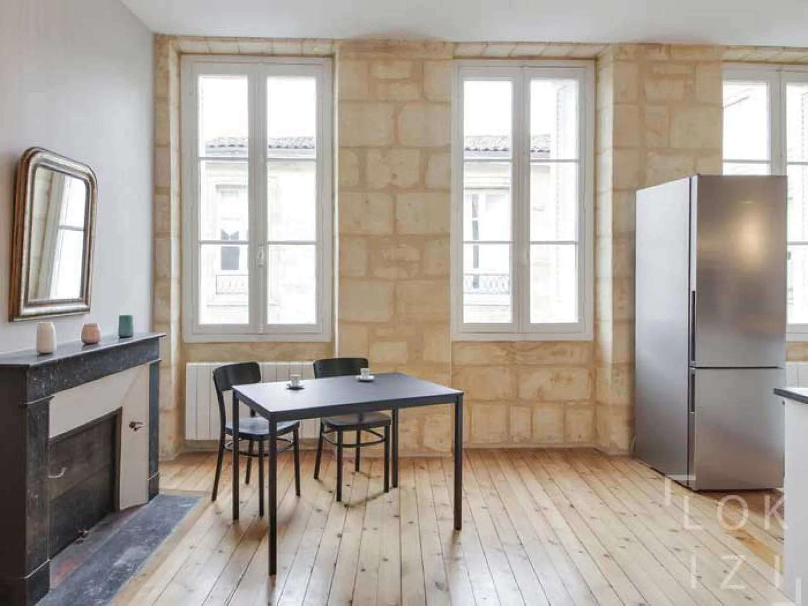 Location appartement meublé 2 pièces 55m² (Bordeaux - St Michel)