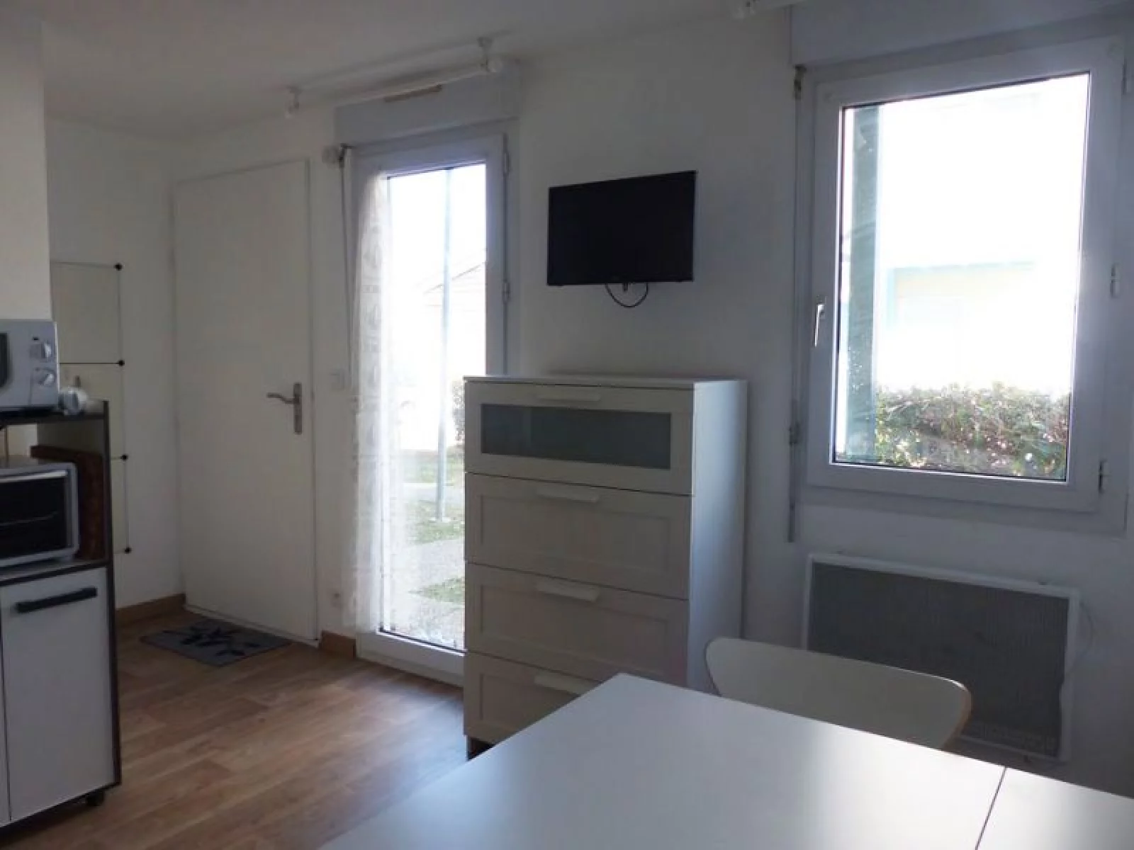 Location studio meublé 20 m² avec parking (La Rochelle)