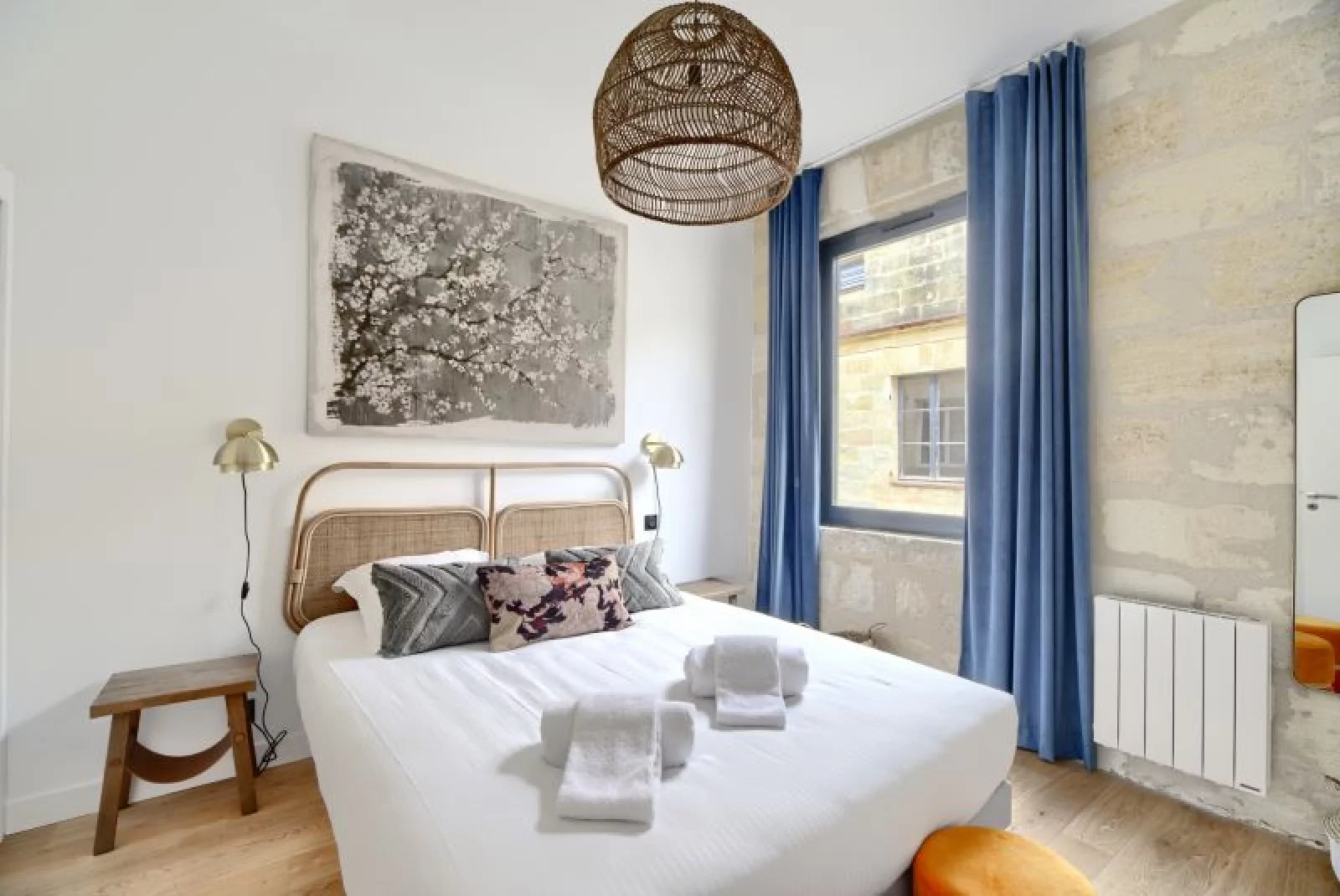 Location appartement 2 pièces meublé 48m² (Bordeaux - Chartrons)
