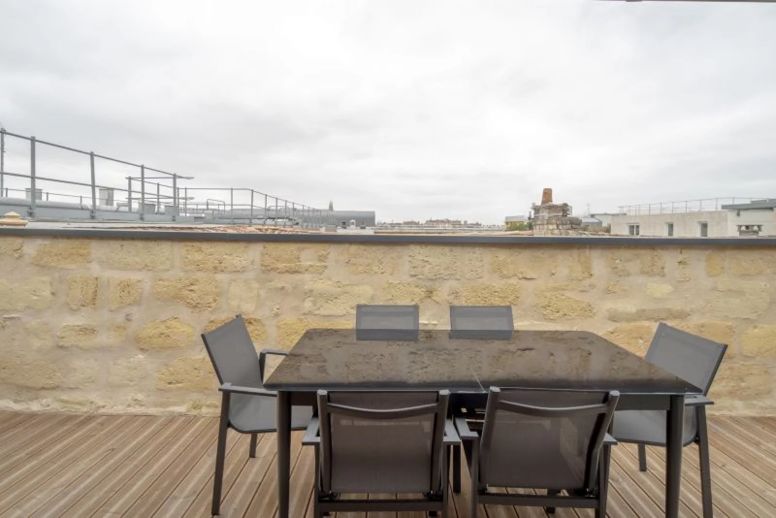 Location appartement duplex meubl 4 pices de 83m (Bordeaux - Chartrons)