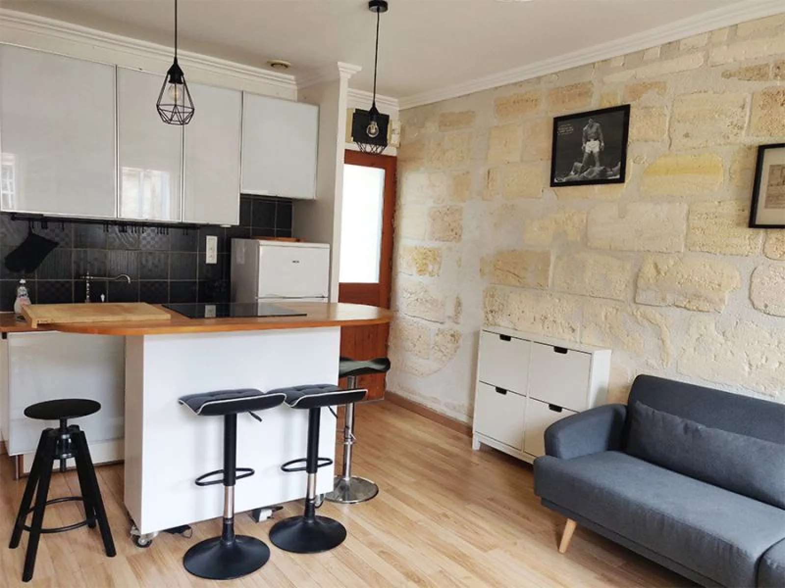 Location appartement meubl 2 pices 33m  (Bordeaux centre - St Pierre)