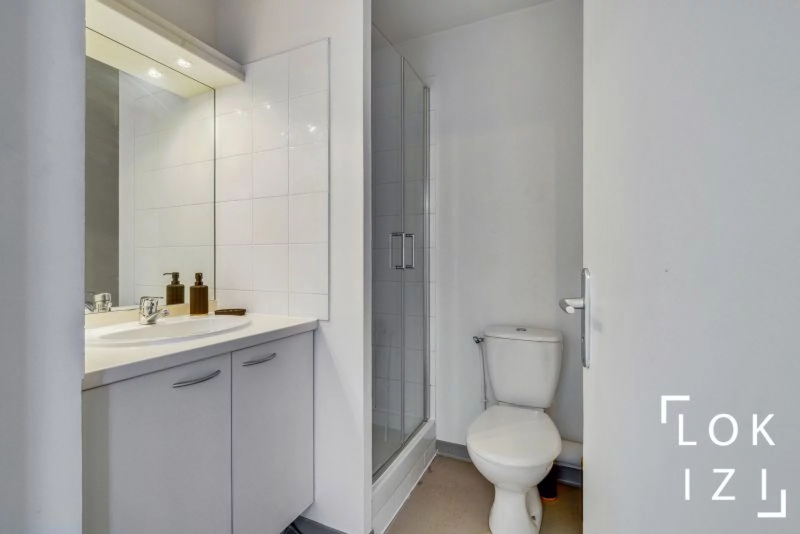 Location studio meubl 22m  Avignon prs de la gare TGV