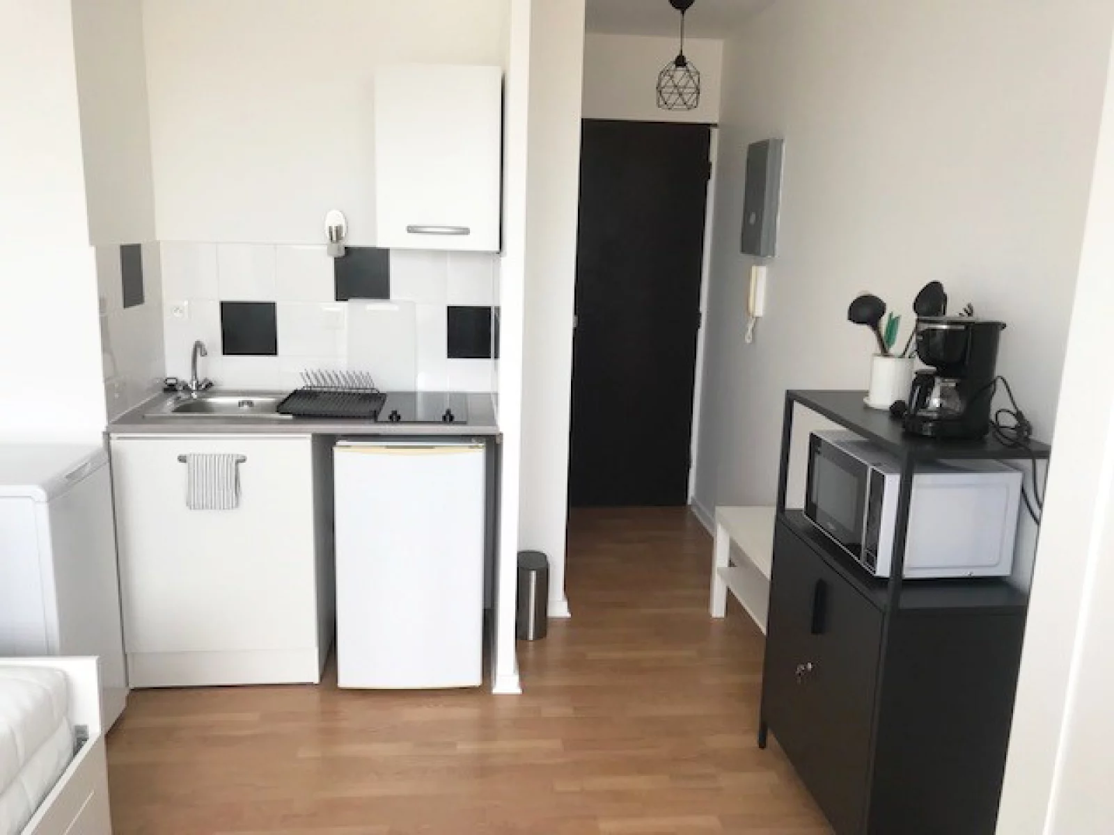 Location studio meubl 16m (Bordeaux - Jardin Public)