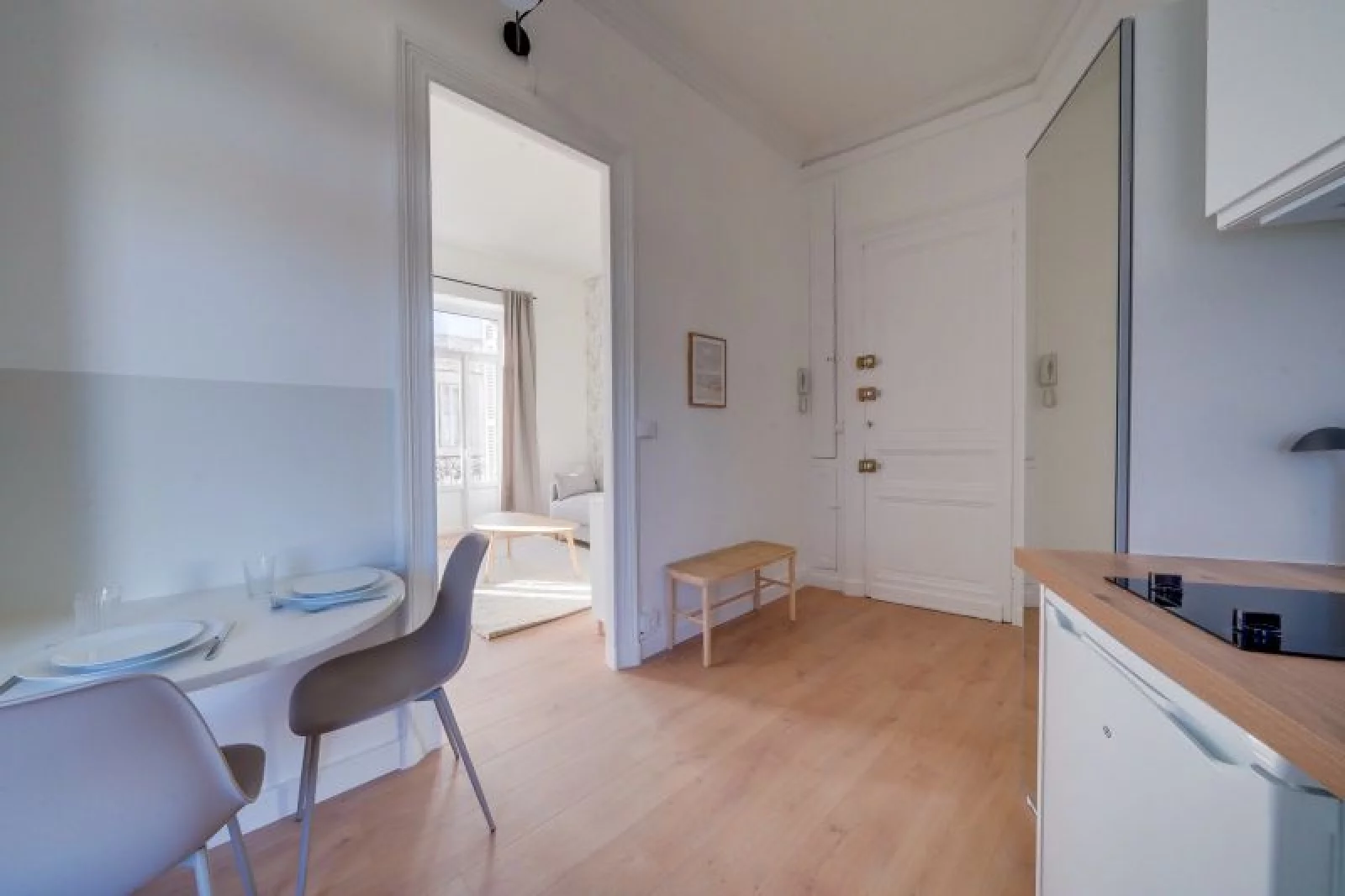 Location appartement meublé 1 pièce 29m² (Bordeaux sud/ Victoire - St Jean)