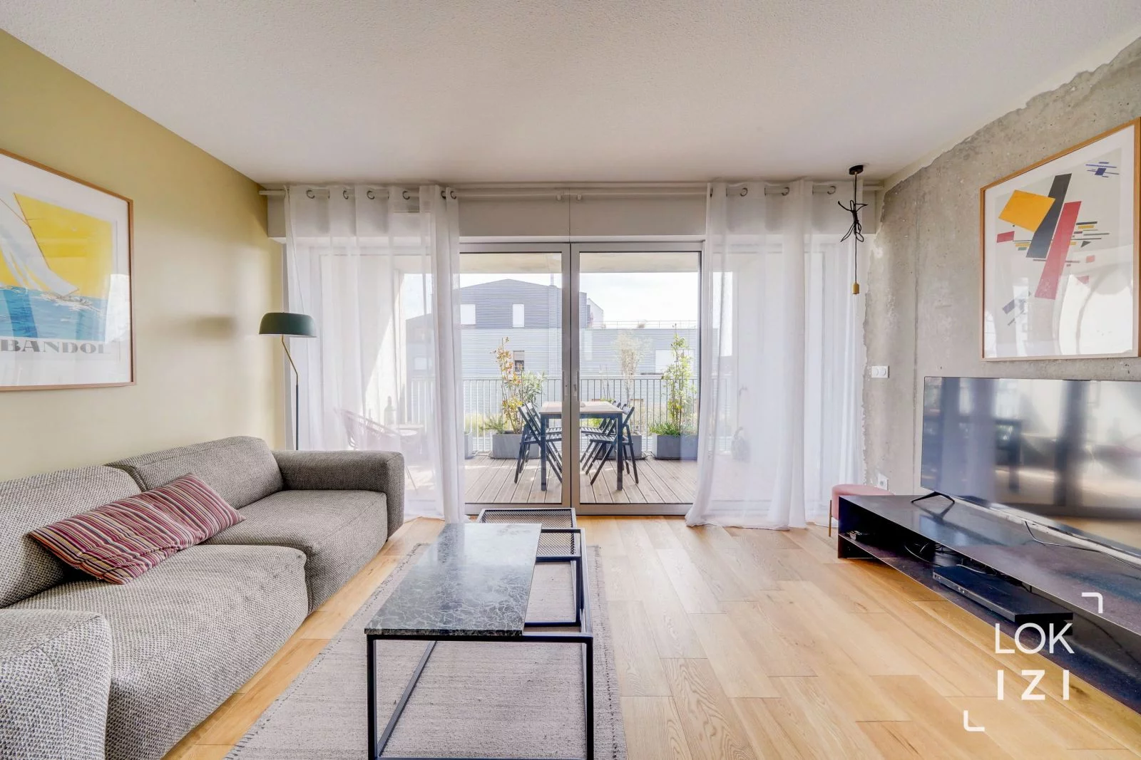 Location appartement meublé 3 pièces 67m² (Bordeaux - Bassins à flot)