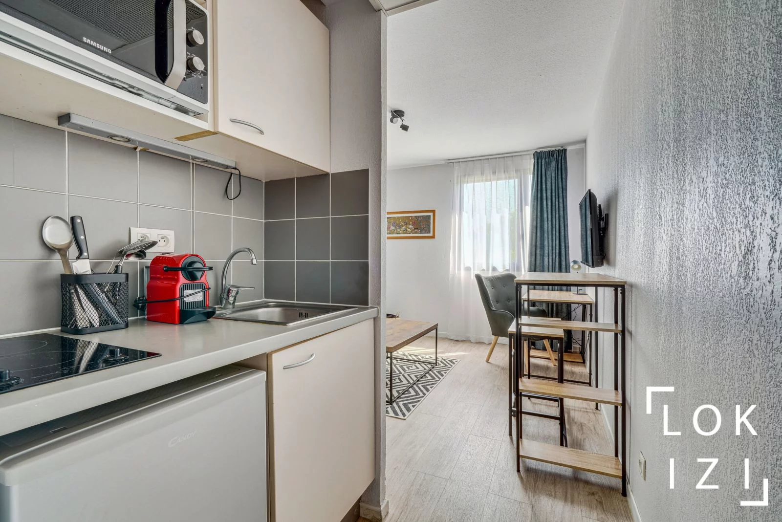 Location studio meubl 20m (Avignon - gare TGV)
