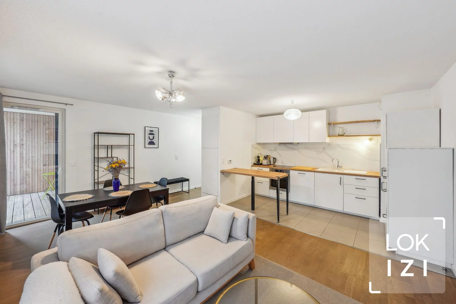 Location appartement meublé 3 pièces 63m² (Bordeaux - Bassins à flot)