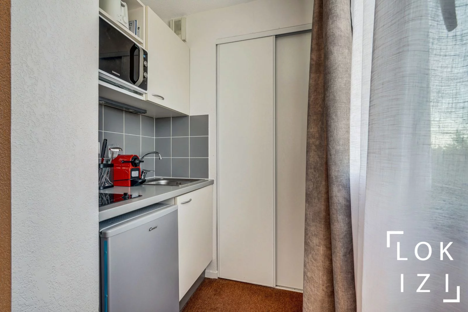 Location studio meubl 21m (Avignon - gare TGV)