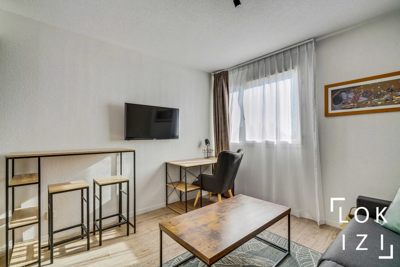 Vente studio meubl 22m (Avignon - gare TGV)