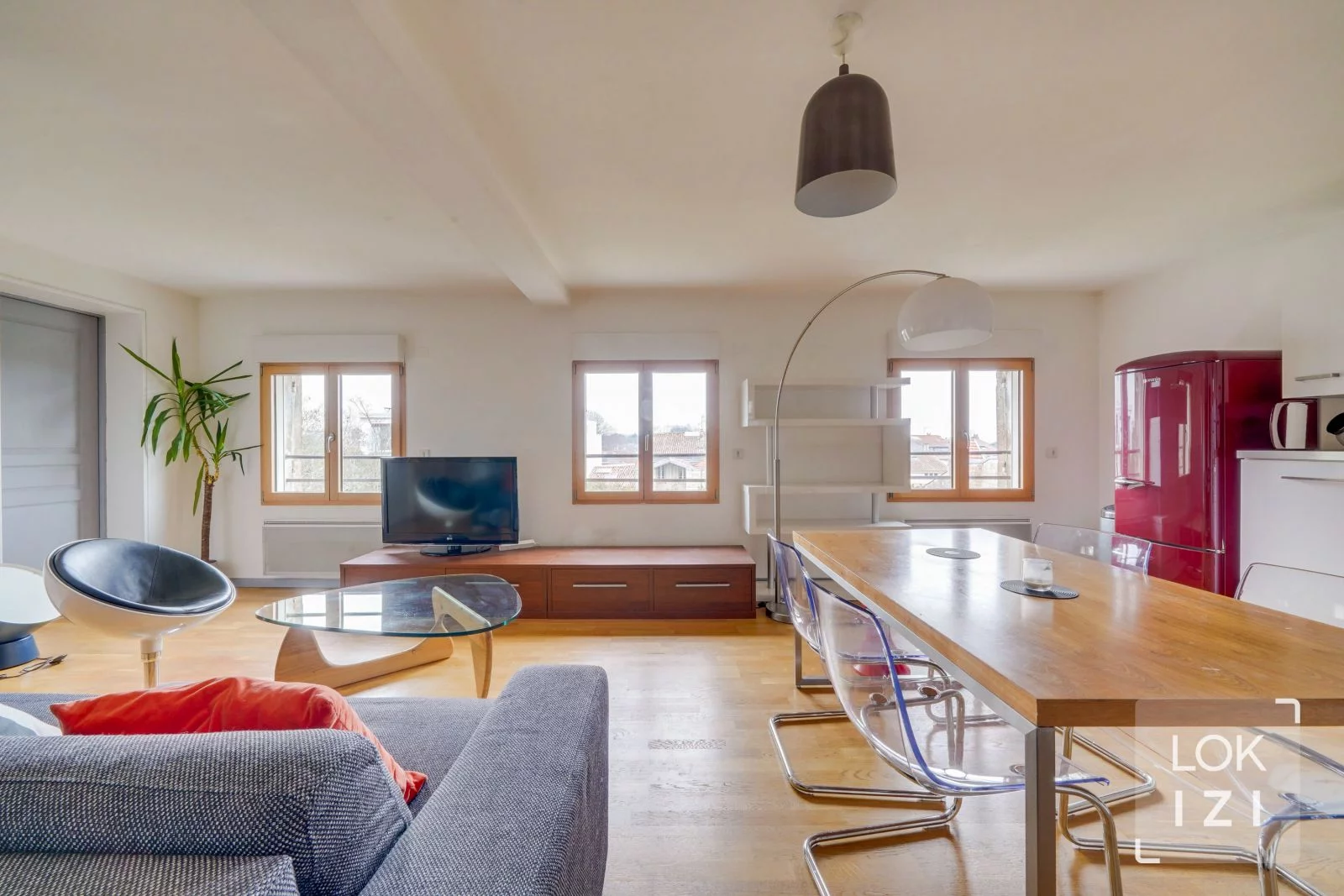 Location appartement meublé 4 pièces 95m² (Bordeaux - Barrière du Médoc)