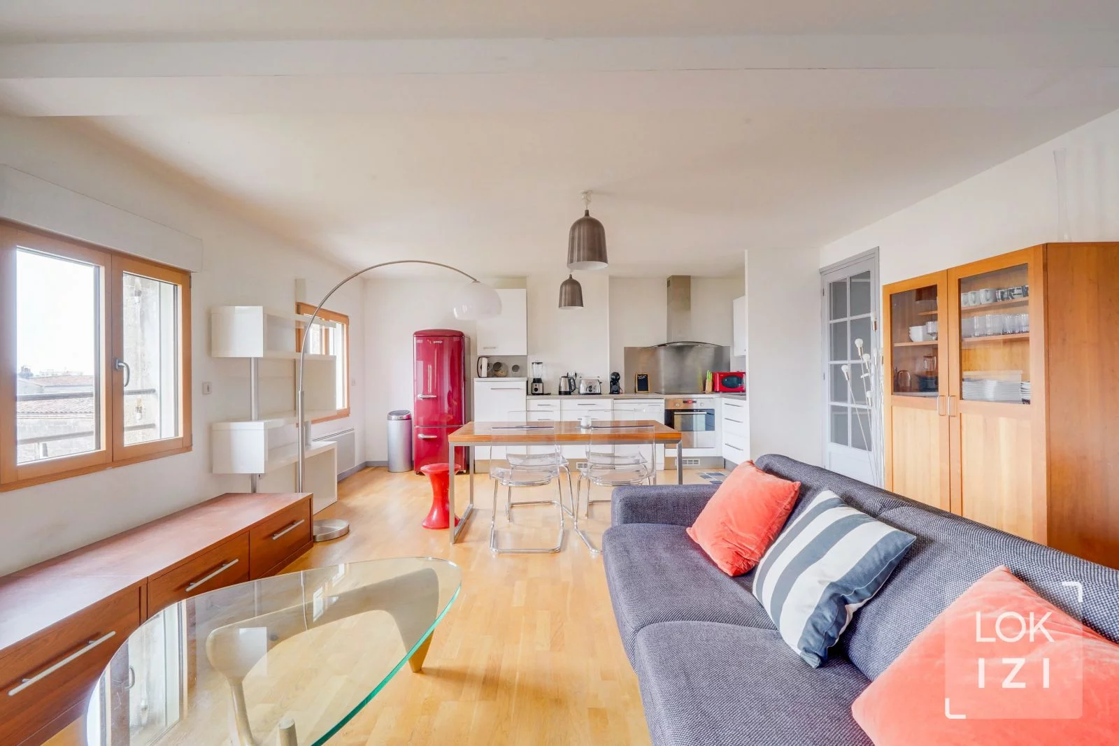 Location appartement meublé 4 pièces 95m² (Bordeaux - Barrière du Médoc)