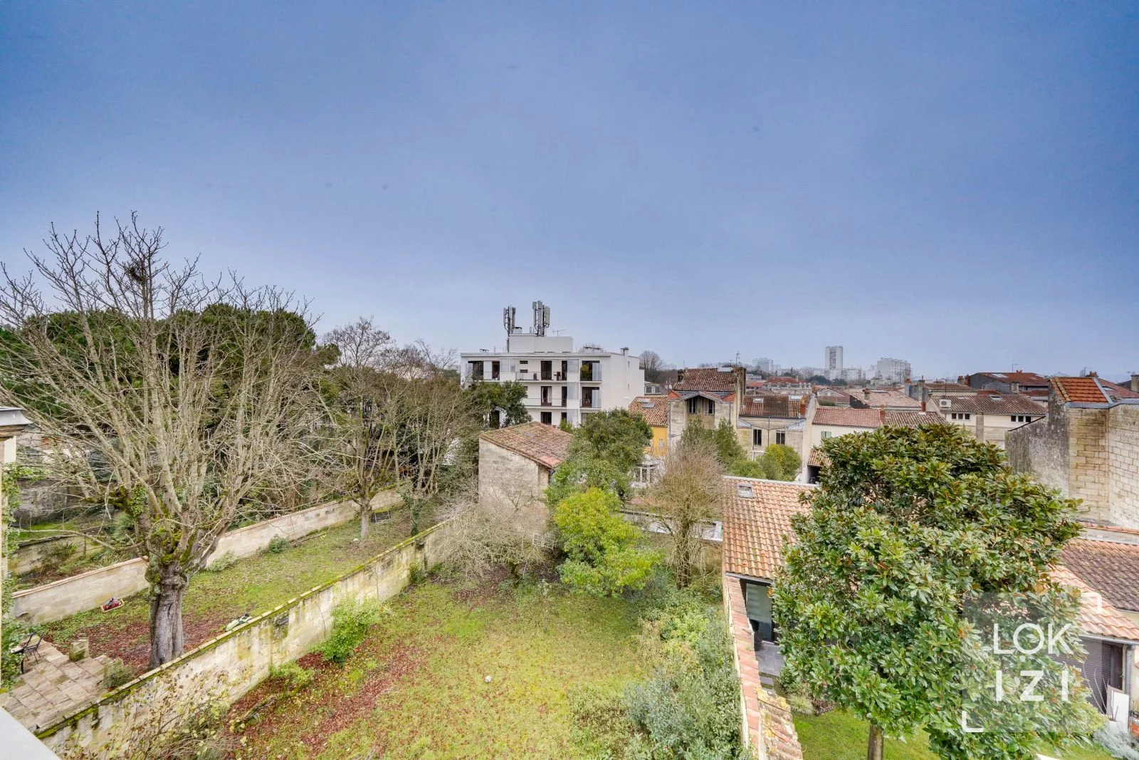 Location appartement meubl 4 pices 95m (Bordeaux - Barrire du Mdoc)